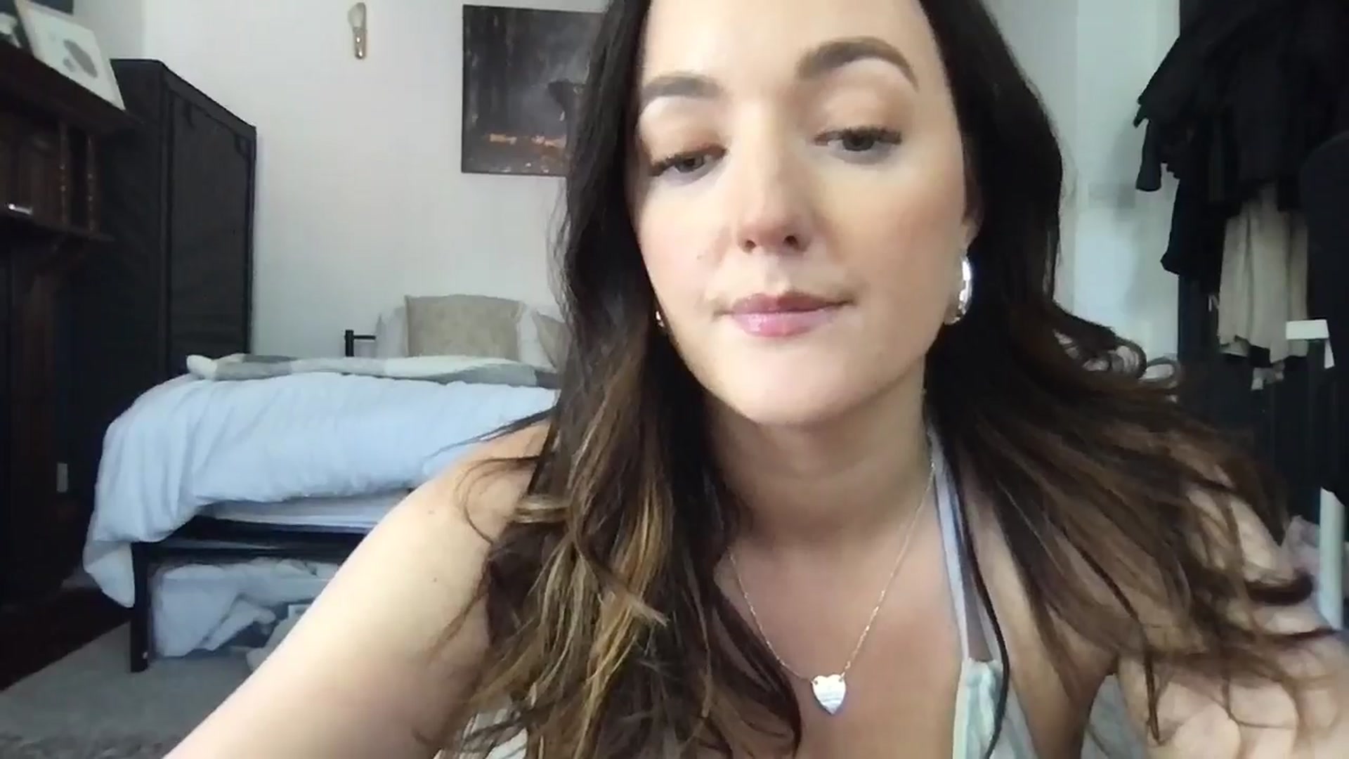 Gallery image thumbnail from Laceyjames24's myfreecams stream on, 06/02/2024, 13:31 image 16 of 20