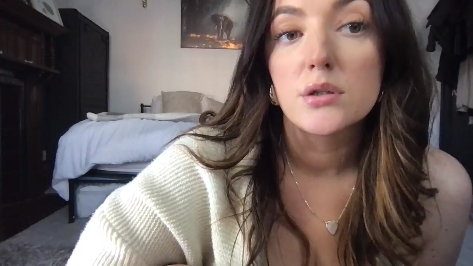 Gallery image thumbnail from Laceyjames24's myfreecams stream on, 06/02/2024, 17:55 image 6 of 20