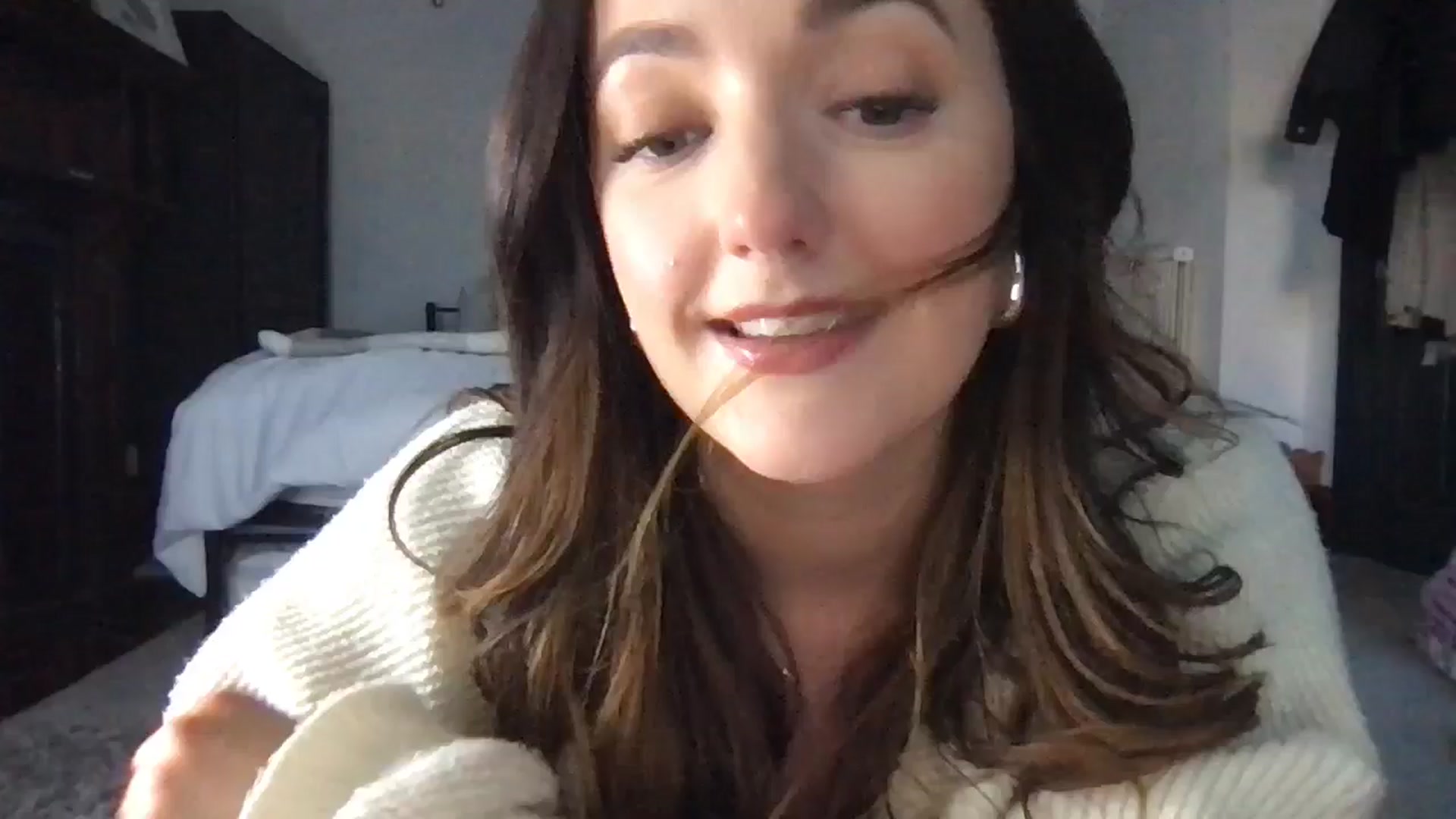 Gallery image thumbnail from Laceyjames24's myfreecams stream on, 06/02/2024, 19:27 image 8 of 20