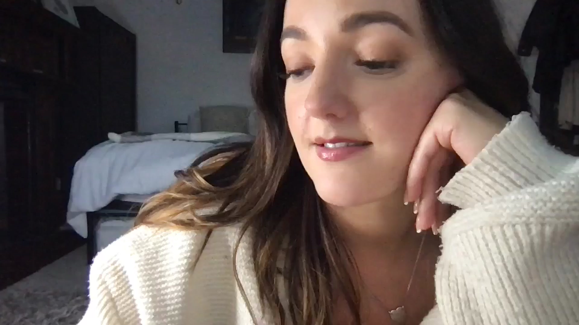 Gallery image thumbnail from Laceyjames24's myfreecams stream on, 06/02/2024, 19:27 image 16 of 20