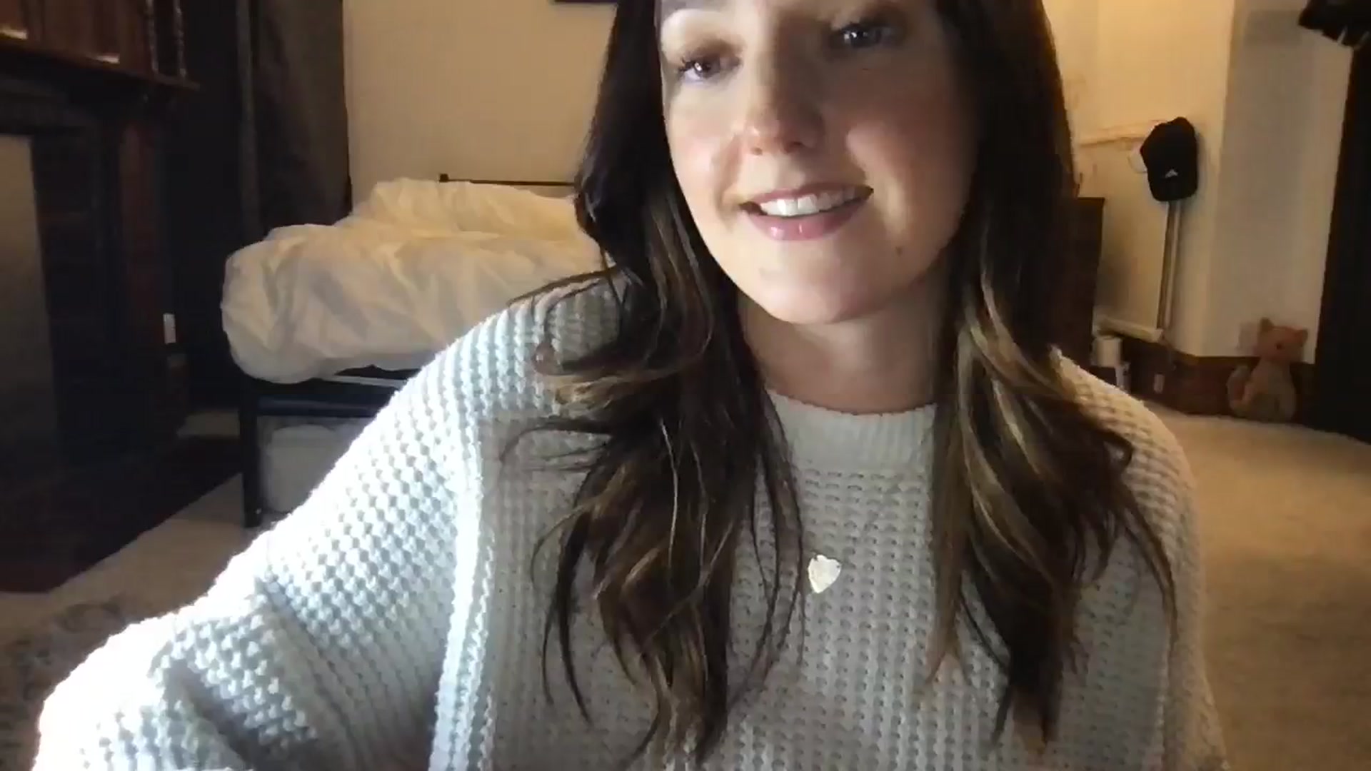 Gallery image thumbnail from Laceyjames24's myfreecams stream on, 06/07/2024, 18:31 image 17 of 20