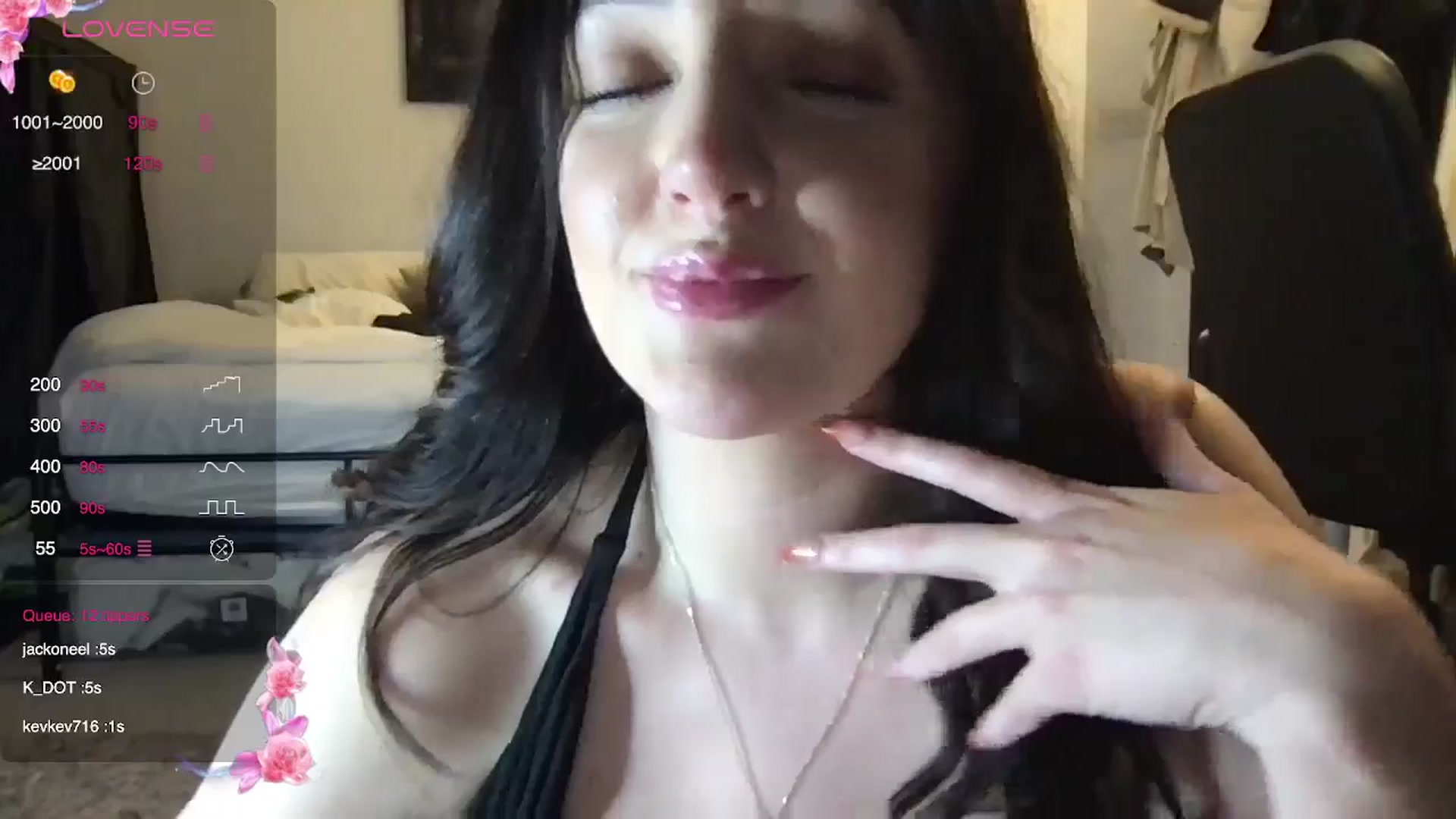 Gallery image thumbnail from Laceyjames24's myfreecams stream on, 11/16/2024, 17:17 image 7 of 20