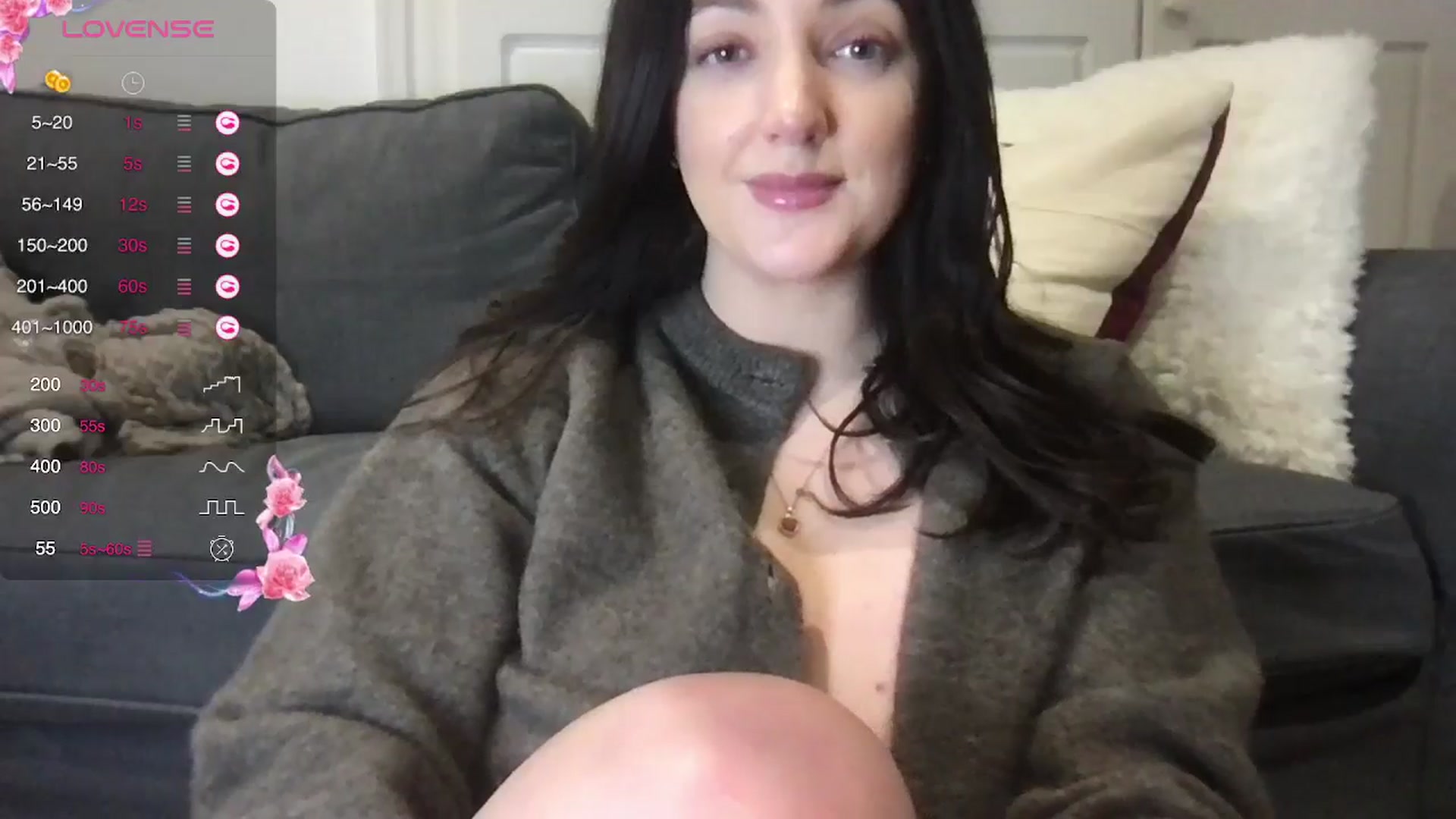 Gallery image thumbnail from Laceyjames24's myfreecams stream on, 12/22/2024, 16:23 image 11 of 20