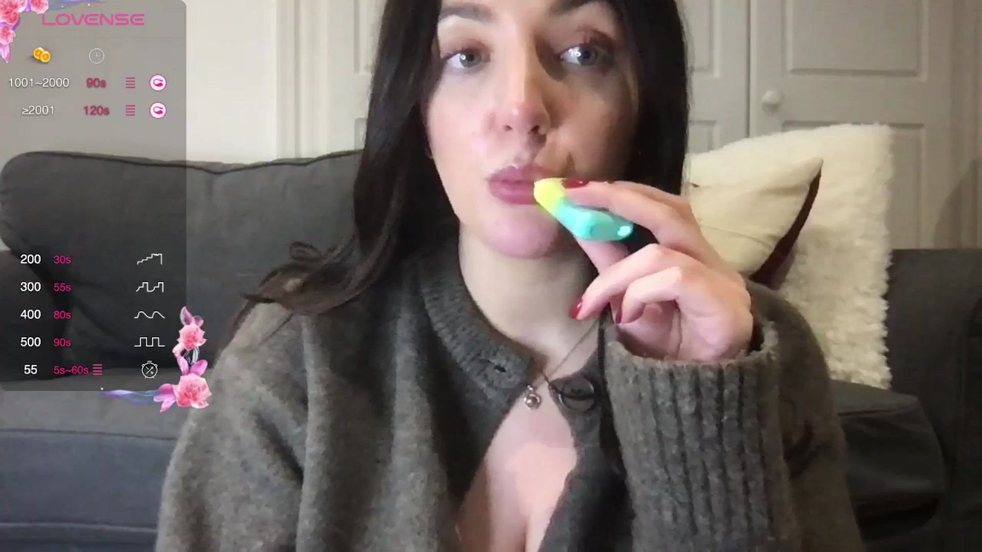 Gallery image thumbnail from Laceyjames24's myfreecams stream on, 12/22/2024, 18:53 image 13 of 20