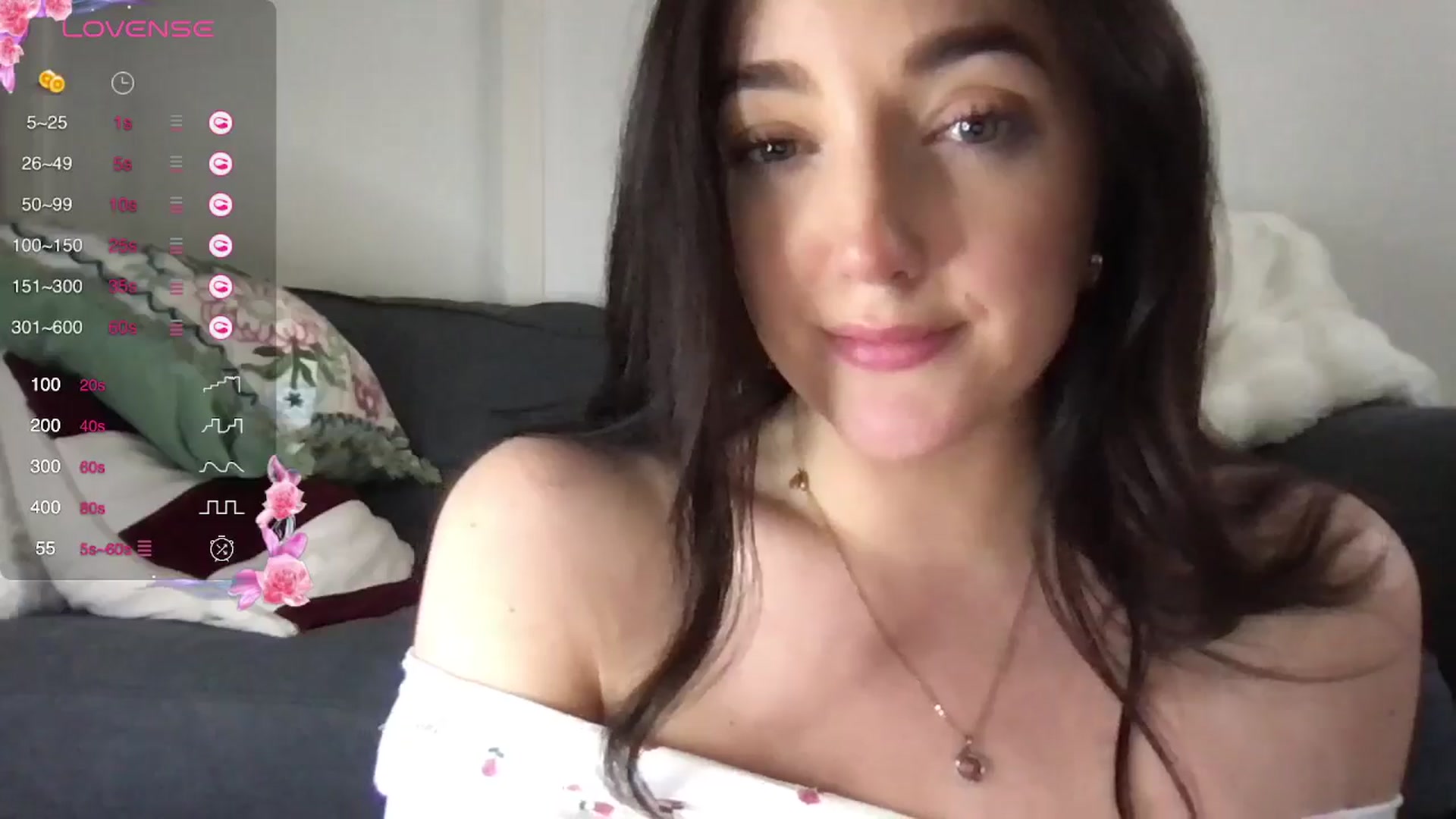 Gallery image thumbnail from Laceyjames24's myfreecams stream on, 04/10/2025, 18:11 image 7 of 20