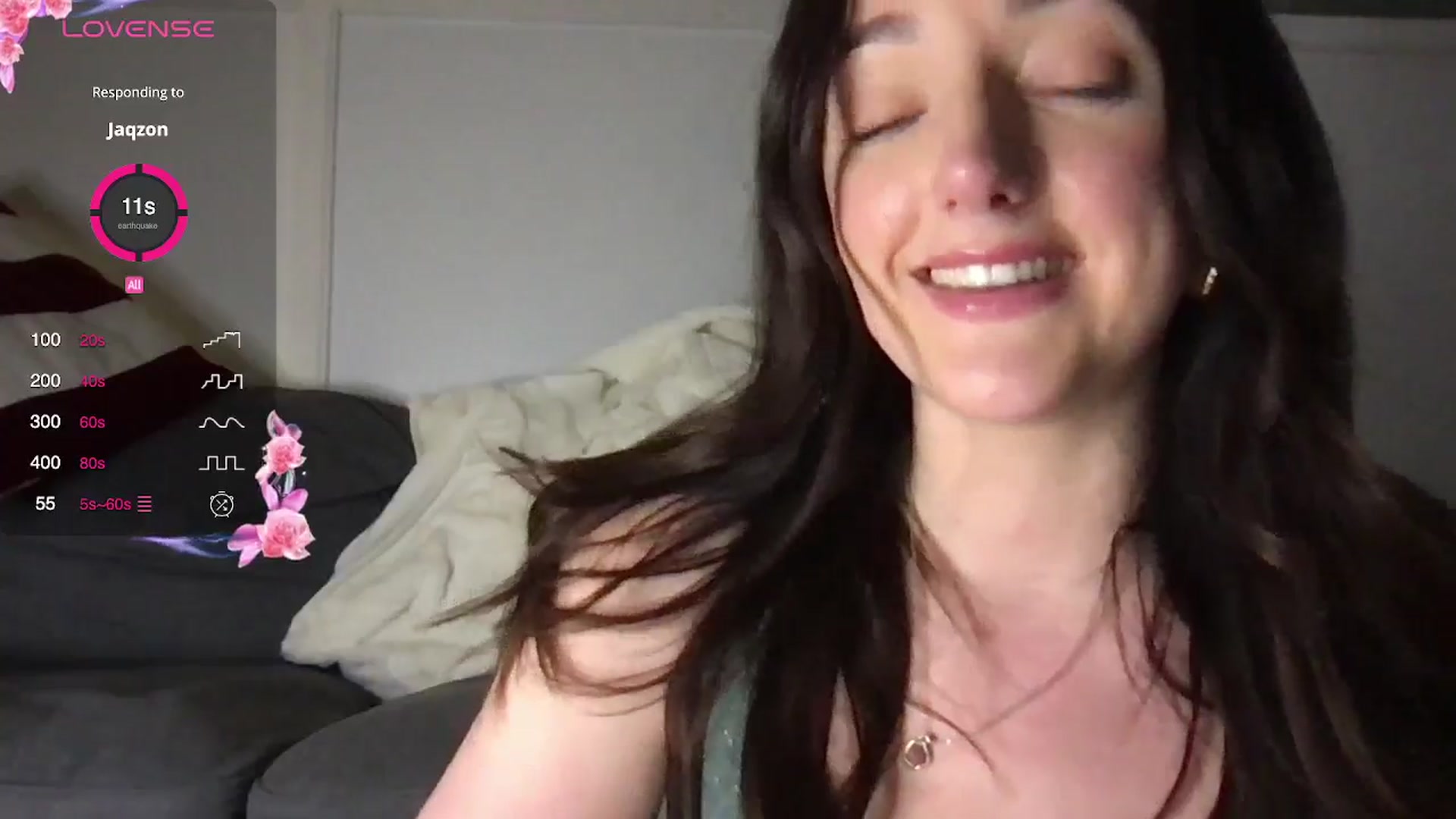 Gallery image thumbnail from Laceyjames24's myfreecams stream on, 04/24/2025, 18:23 image 7 of 20