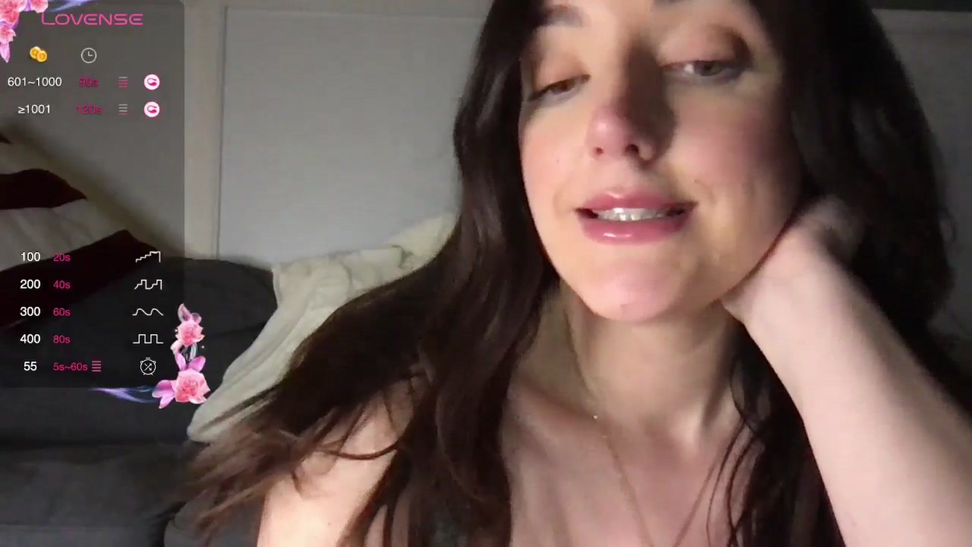 Gallery image thumbnail from Laceyjames24's myfreecams stream on, 04/24/2025, 18:23 image 3 of 20