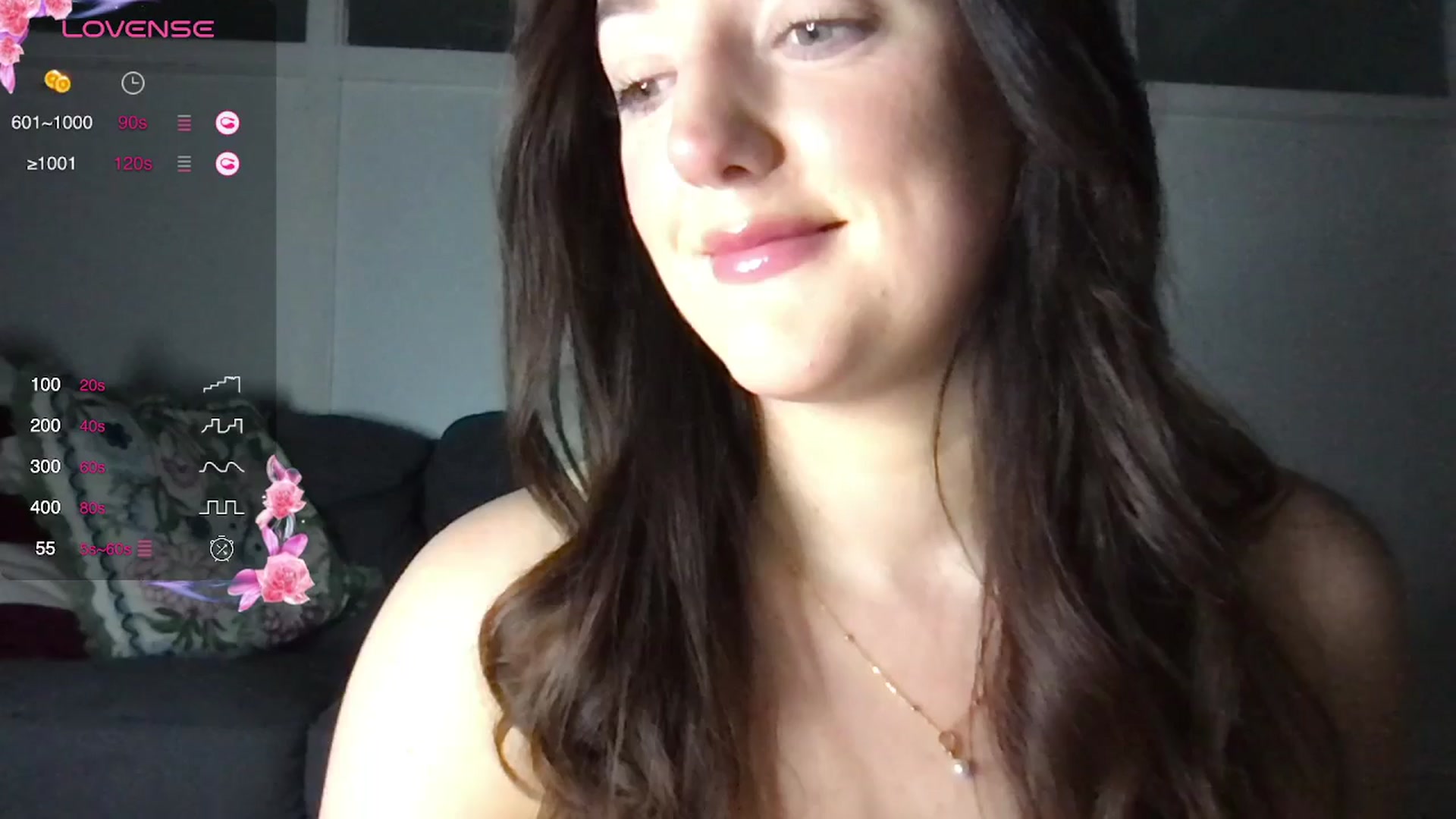 Gallery image thumbnail from Laceyjames24's myfreecams stream on, 05/01/2025, 19:11 image 16 of 20