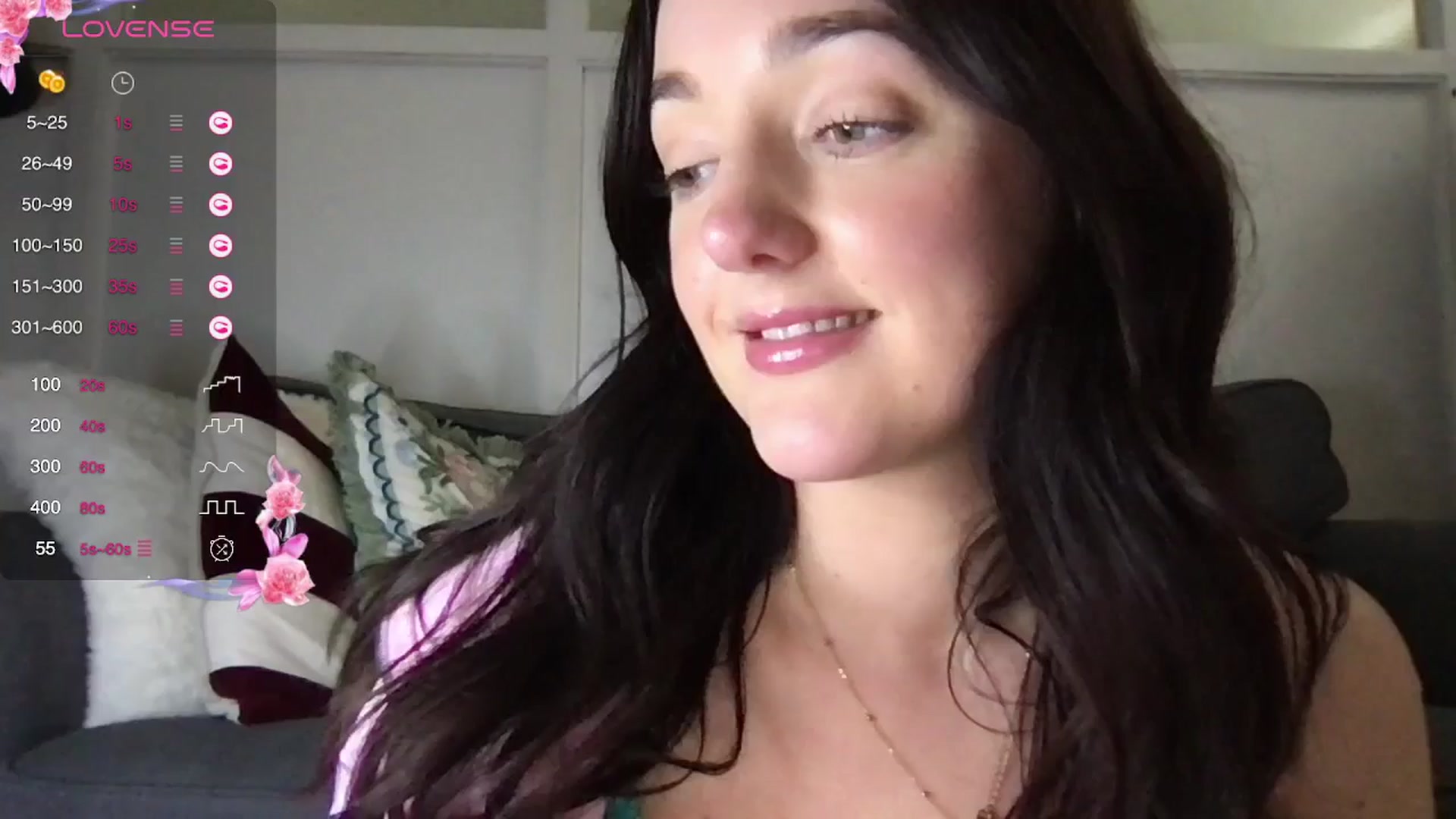 Gallery image thumbnail from Laceyjames24's myfreecams stream on, 05/30/2025, 10:36 image 4 of 20