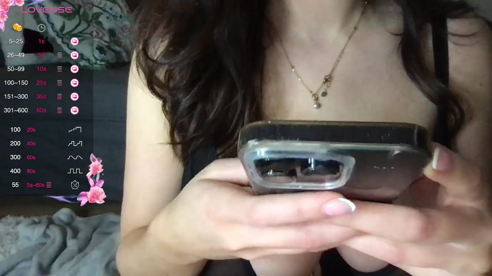 Gallery image thumbnail from Laceyjames24's myfreecams stream on, 06/06/2025, 14:22 image 6 of 20