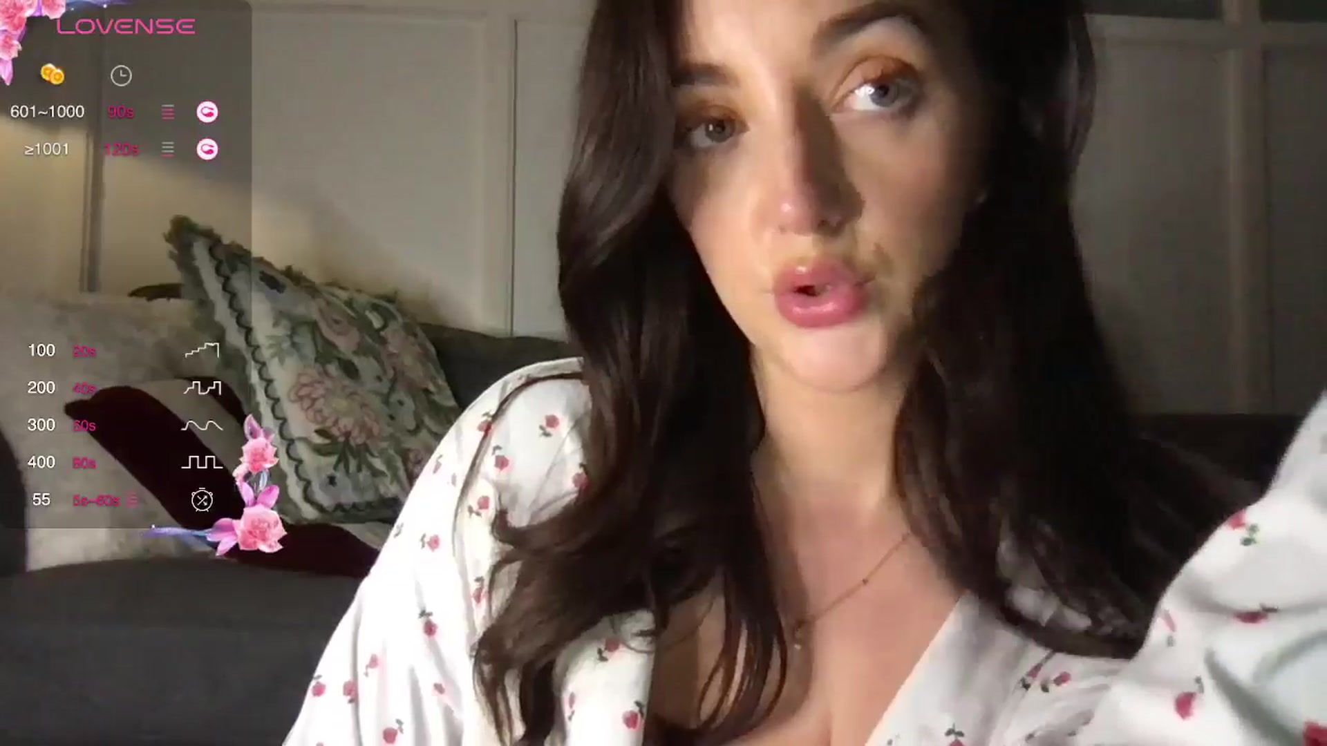 Gallery image thumbnail from Laceyjames24's myfreecams stream on, 06/07/2025, 15:31 image 2 of 20