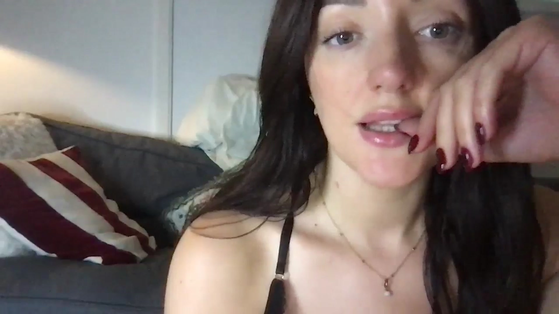 Gallery image thumbnail from Laceyjames24's myfreecams stream on, 10/17/2025, 13:00 image 7 of 20