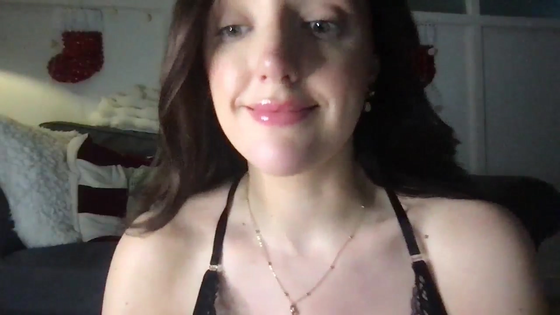 Gallery image thumbnail from Laceyjames24's myfreecams stream on, 12/19/2025, 15:00 image 8 of 20