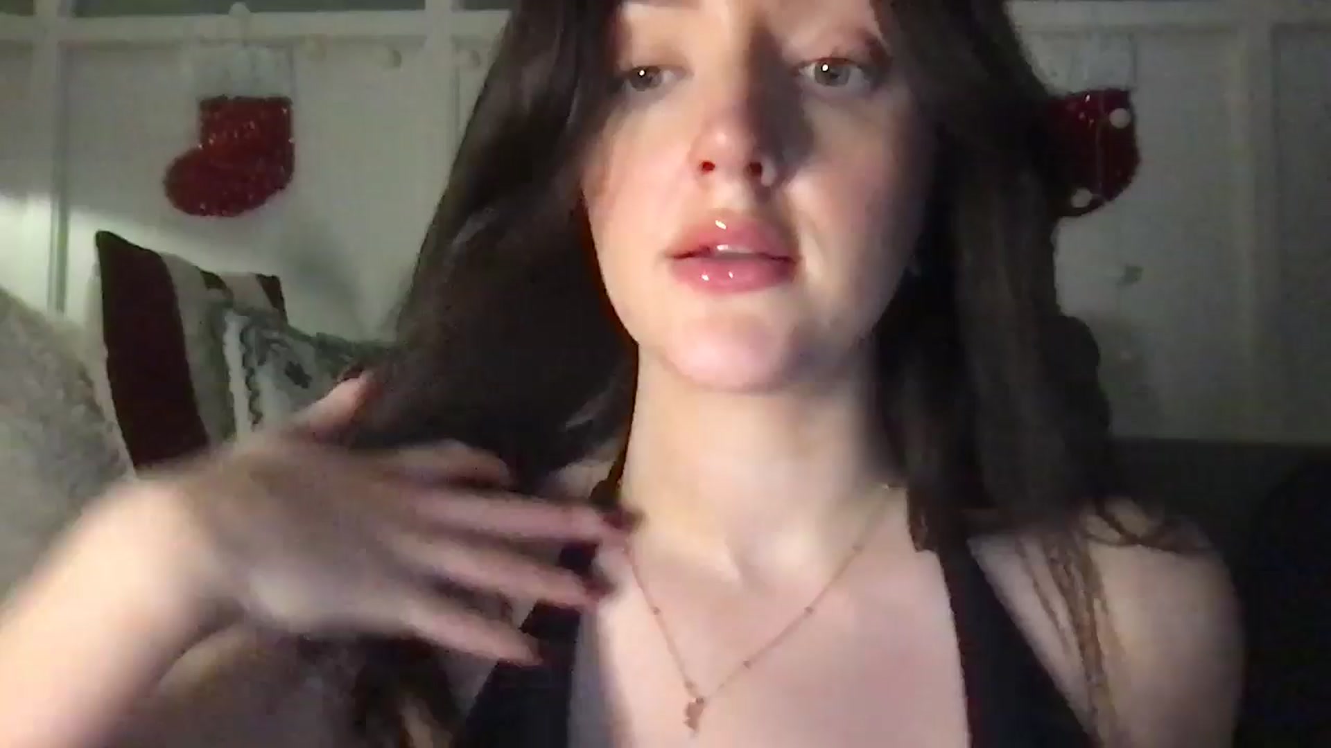 Gallery image thumbnail from Laceyjames24's myfreecams stream on, 12/28/2025, 12:48 image 1 of 20