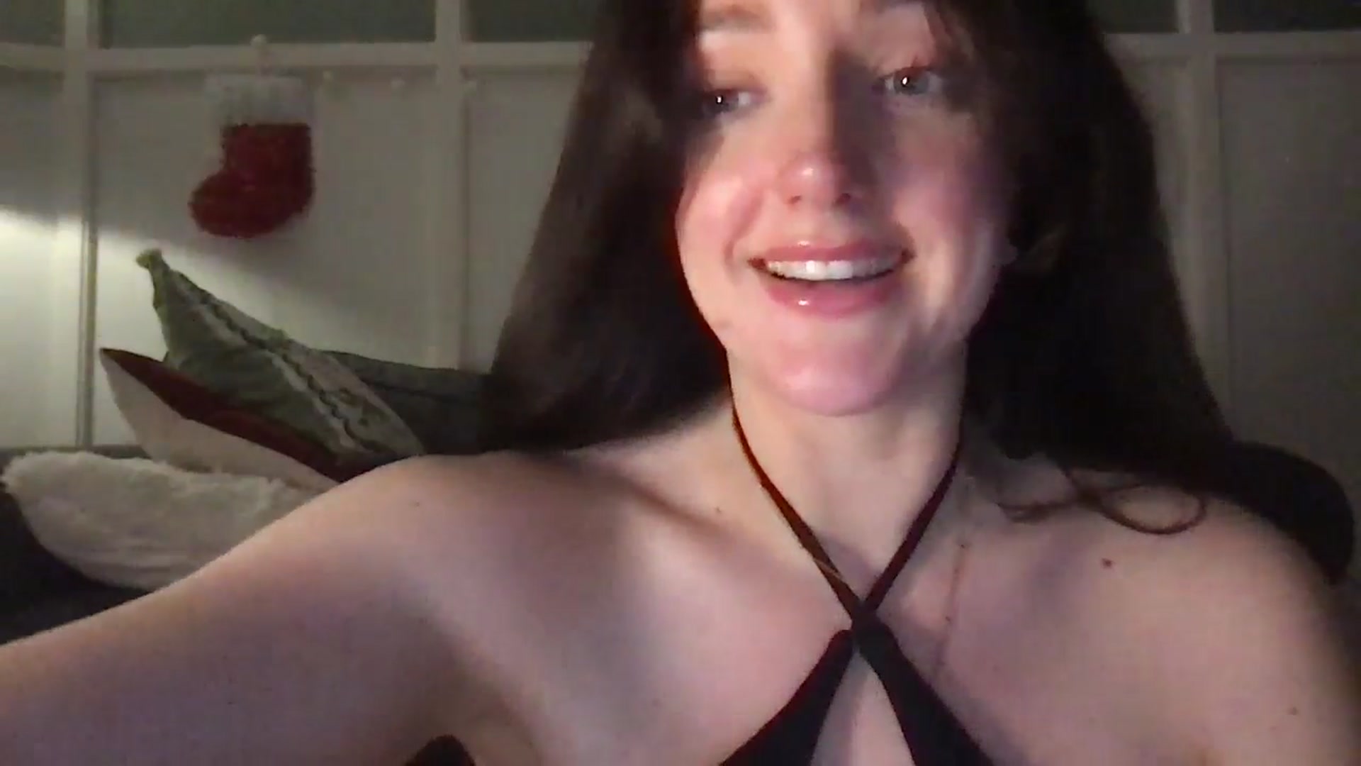 Gallery image thumbnail from Laceyjames24's myfreecams stream on, 12/28/2025, 16:12 image 12 of 20