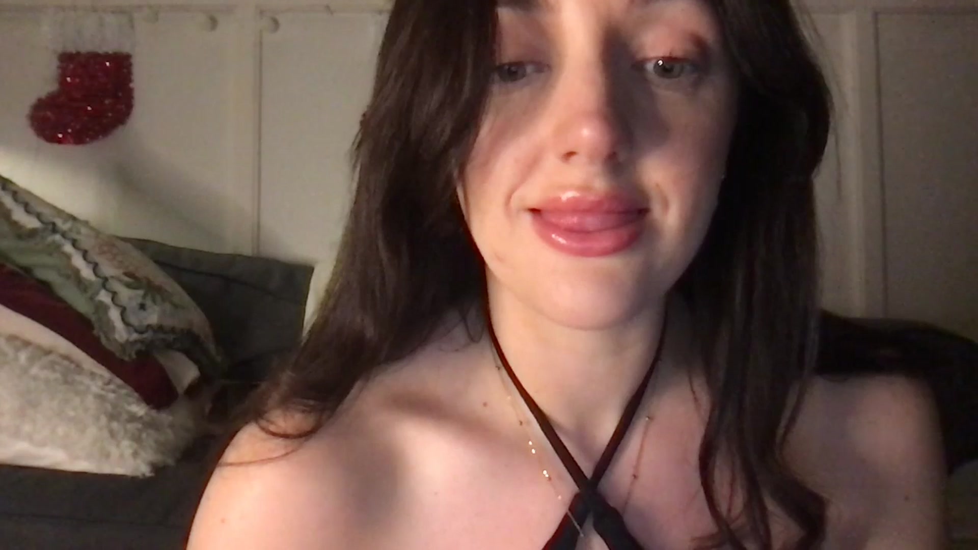 Gallery image thumbnail from Laceyjames24's myfreecams stream on, 12/28/2025, 19:15 image 4 of 20