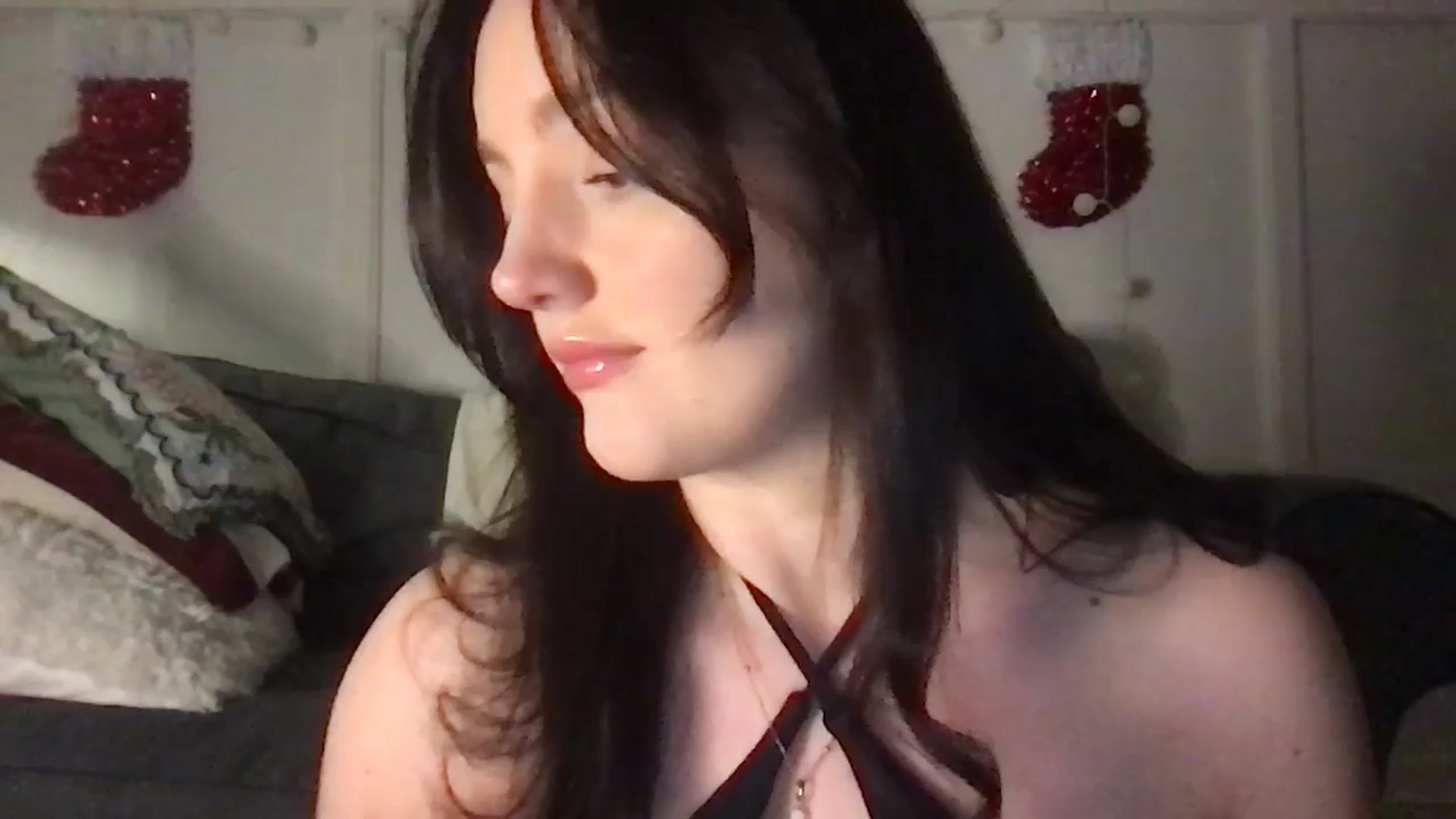 Gallery image thumbnail from Laceyjames24's myfreecams stream on, 12/28/2025, 19:15 image 1 of 20