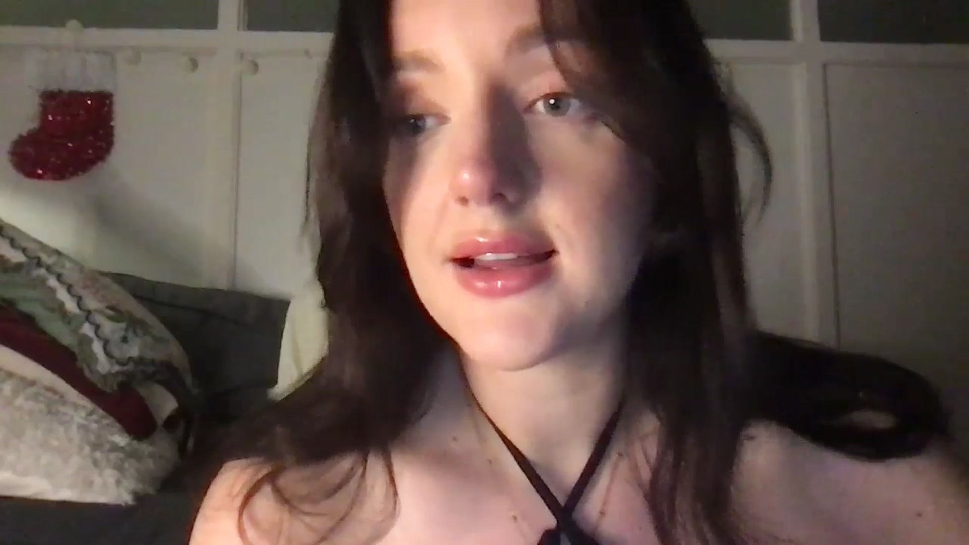 Gallery image thumbnail from Laceyjames24's myfreecams stream on, 12/28/2025, 19:15 image 20 of 20