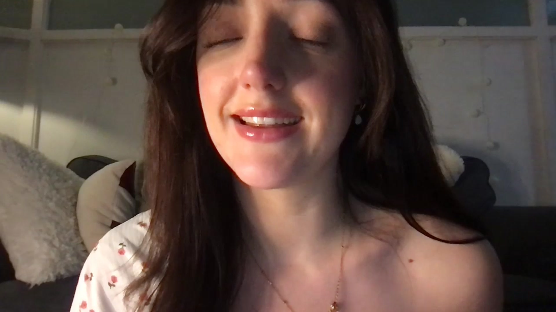 Gallery image thumbnail from Laceyjames24's myfreecams stream on, 01/28/2026, 14:34 image 4 of 20