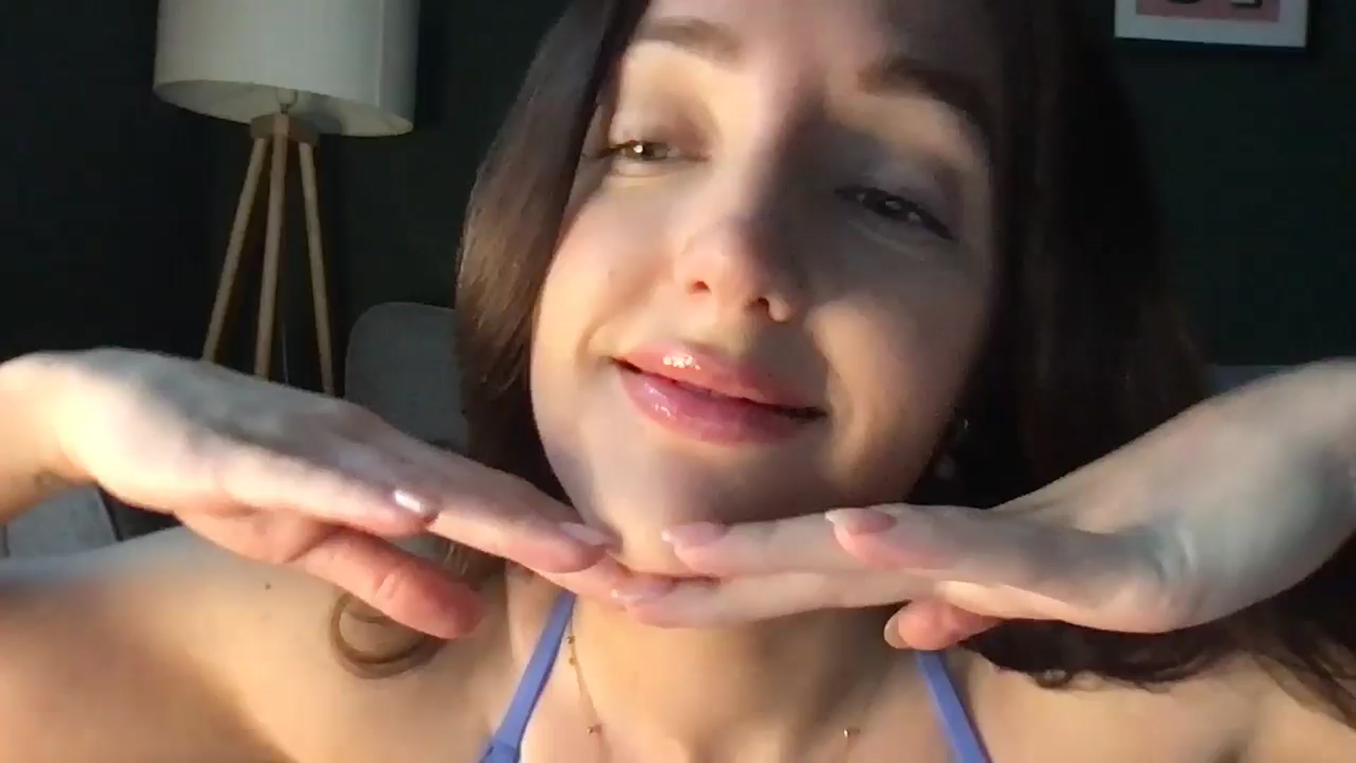Gallery image thumbnail from Laceyjames24's myfreecams stream on, 03/27/2026, 09:51 image 17 of 20