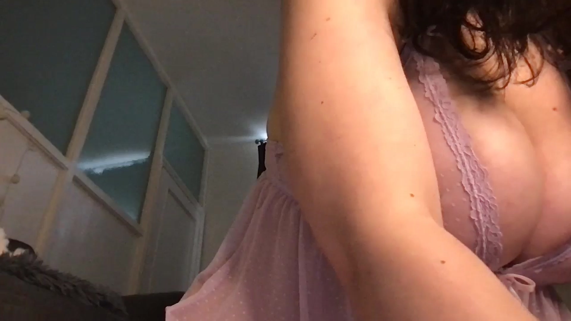 Gallery image thumbnail from Laceyjames24's myfreecams stream on, 04/01/2026, 10:19 image 16 of 20