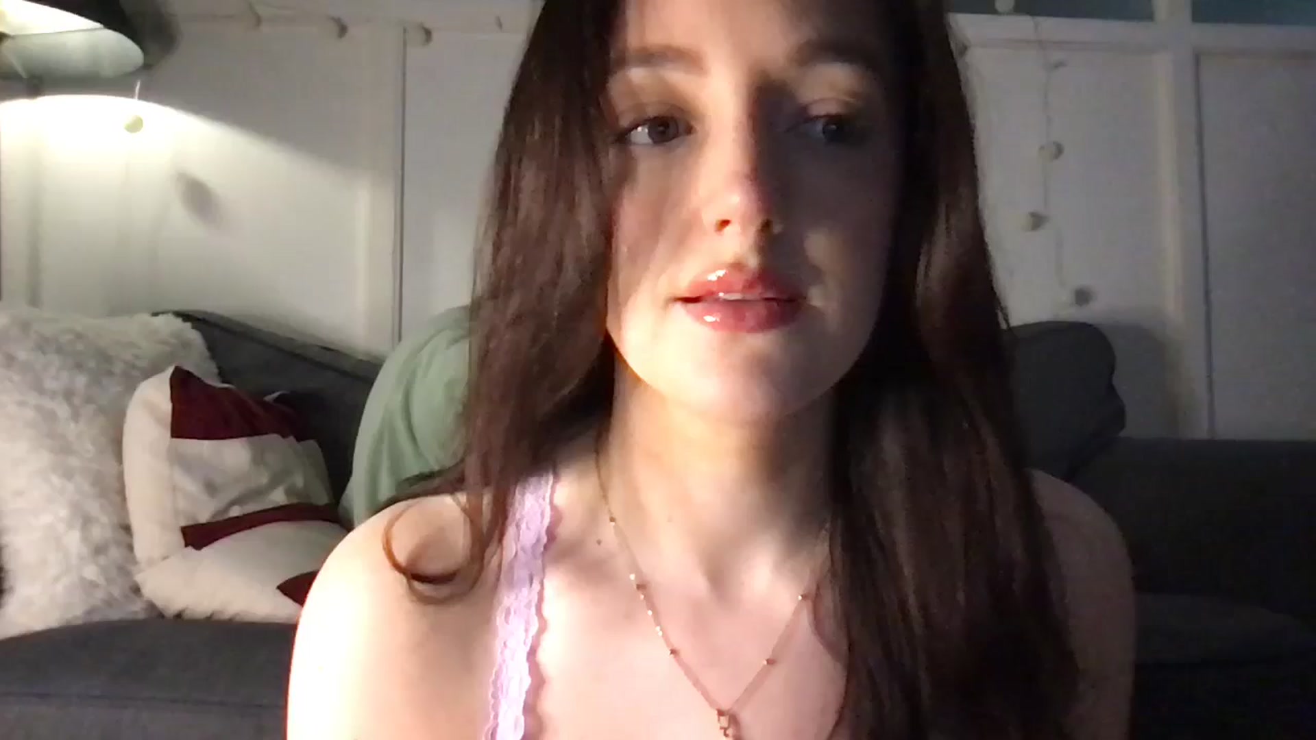 Gallery image thumbnail from Laceyjames24's myfreecams stream on, 04/01/2026, 10:19 image 1 of 20