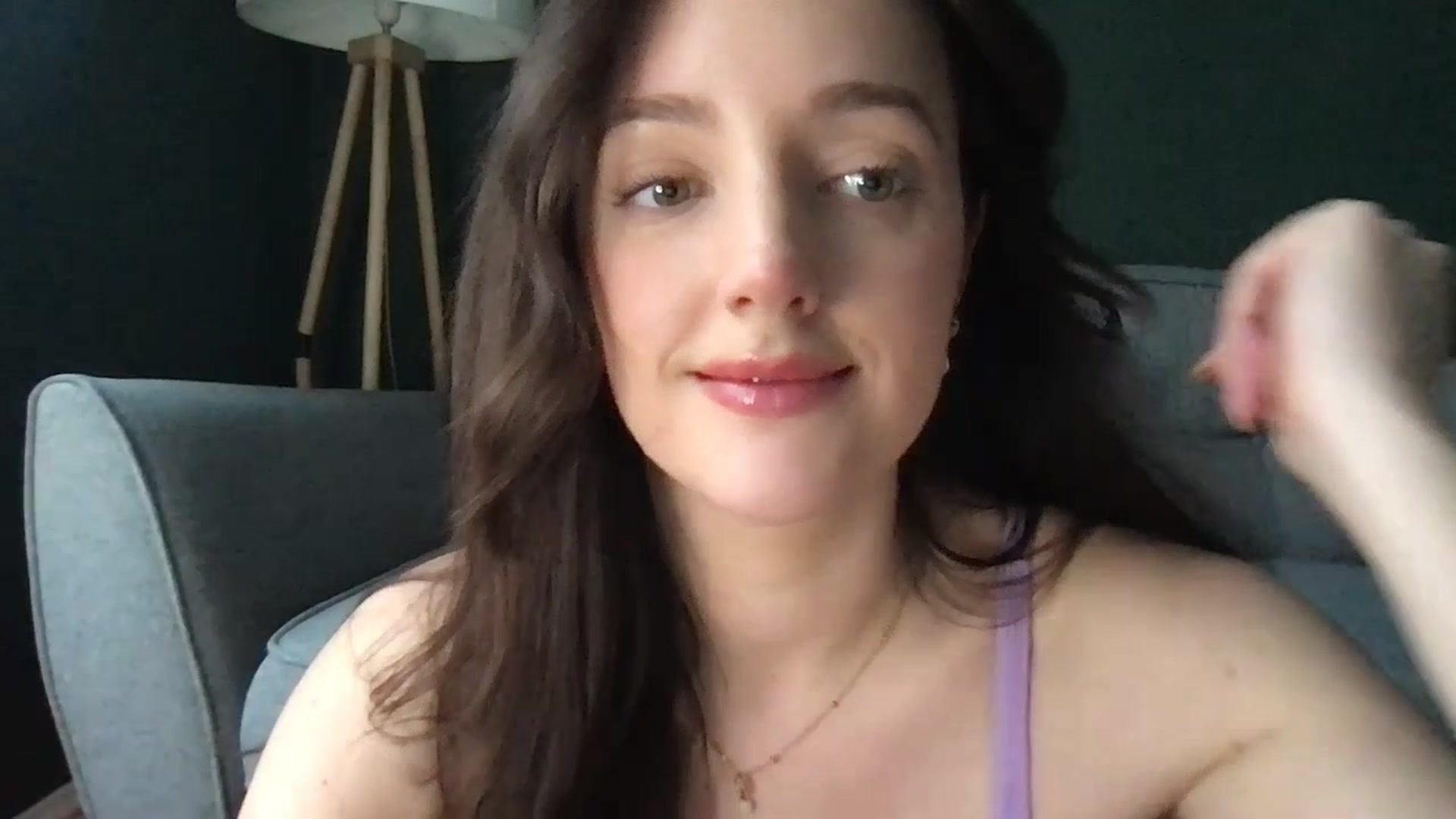 Gallery image thumbnail from Laceyjames24's myfreecams stream on, 04/15/2026, 11:45 image 15 of 20