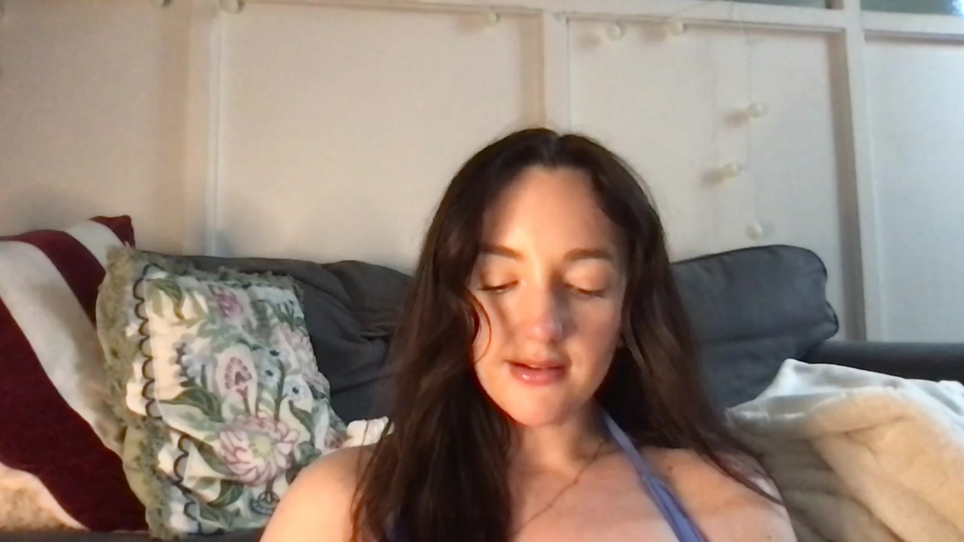 Gallery image thumbnail from Laceyjames24's myfreecams stream on, 04/17/2026, 12:17 image 14 of 20