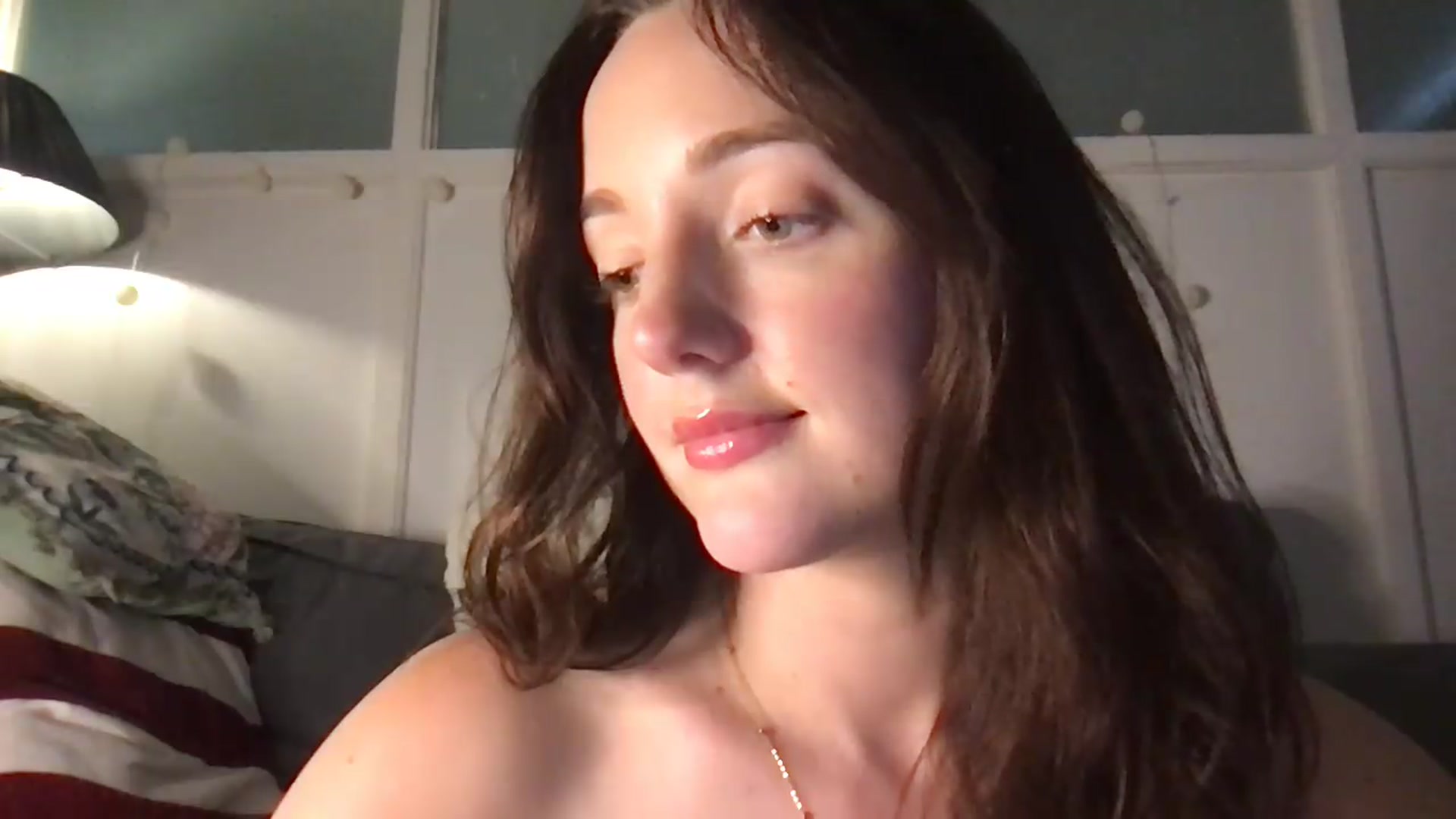 Gallery image thumbnail from Laceyjames24's myfreecams stream on, 05/28/2026, 15:43 image 19 of 20