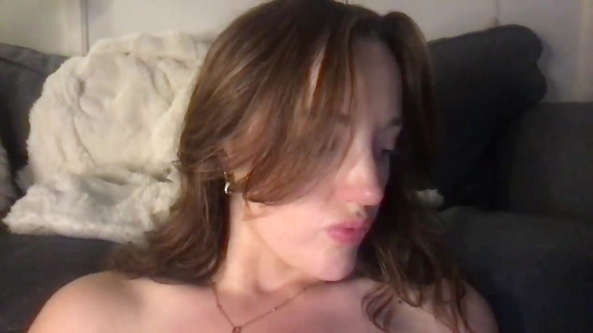 Gallery image thumbnail from Laceyjames24's myfreecams stream on, 06/19/2026, 13:33 image 13 of 20