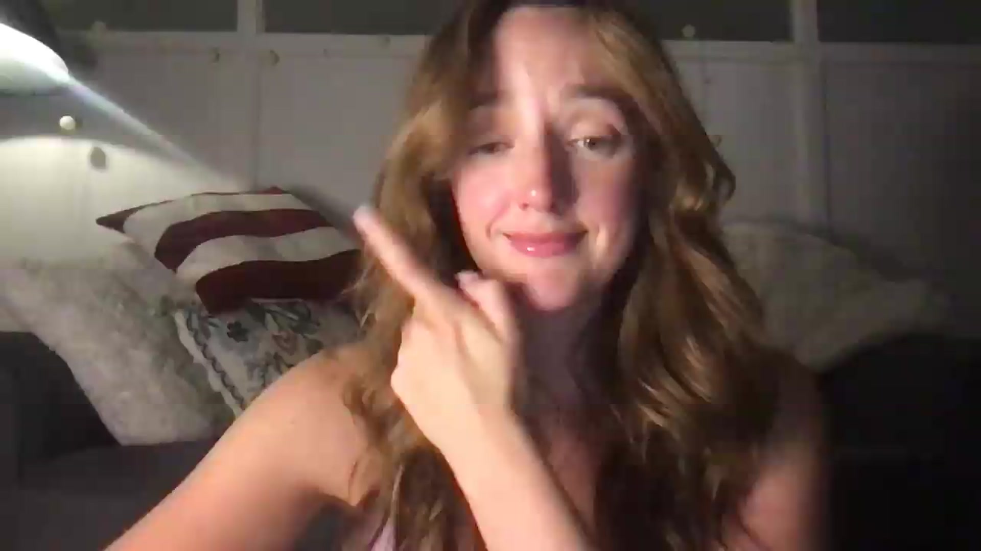 Gallery image thumbnail from Laceyjames24's myfreecams stream on, 08/11/2026, 20:16 image 1 of 20
