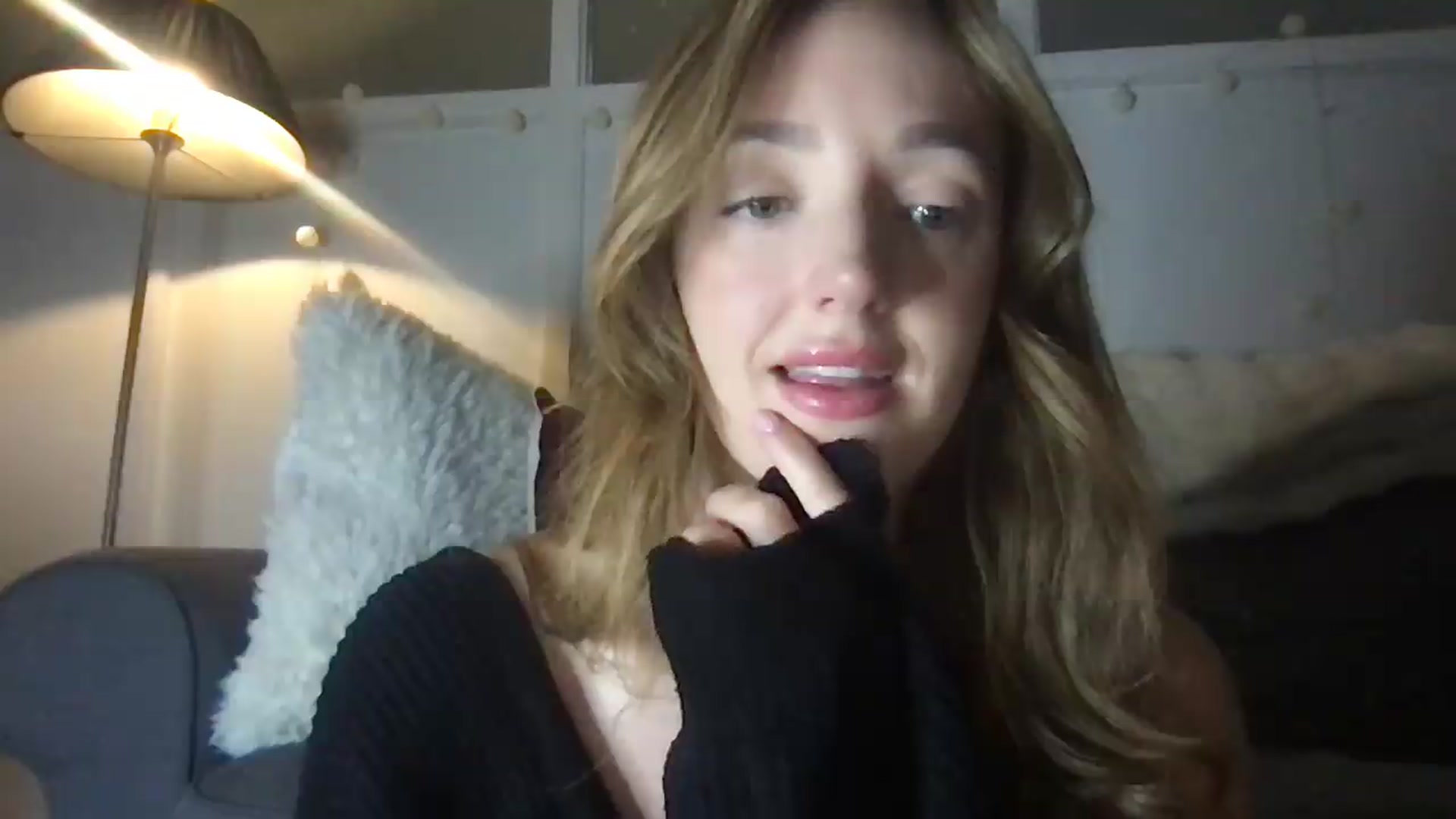 Gallery image thumbnail from Laceyjames24's myfreecams stream on, 08/23/2026, 17:01 image 14 of 20