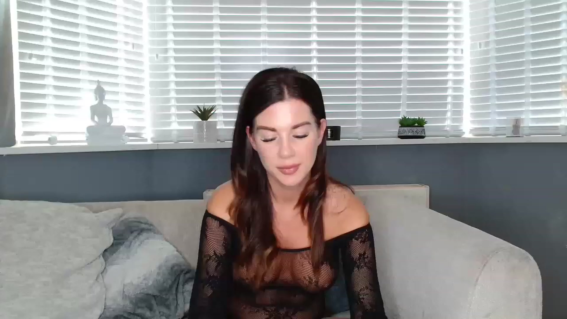 Gallery image thumbnail from LaceysRoom's myfreecams stream on, 02/09/2023, 14:59 image 15 of 20