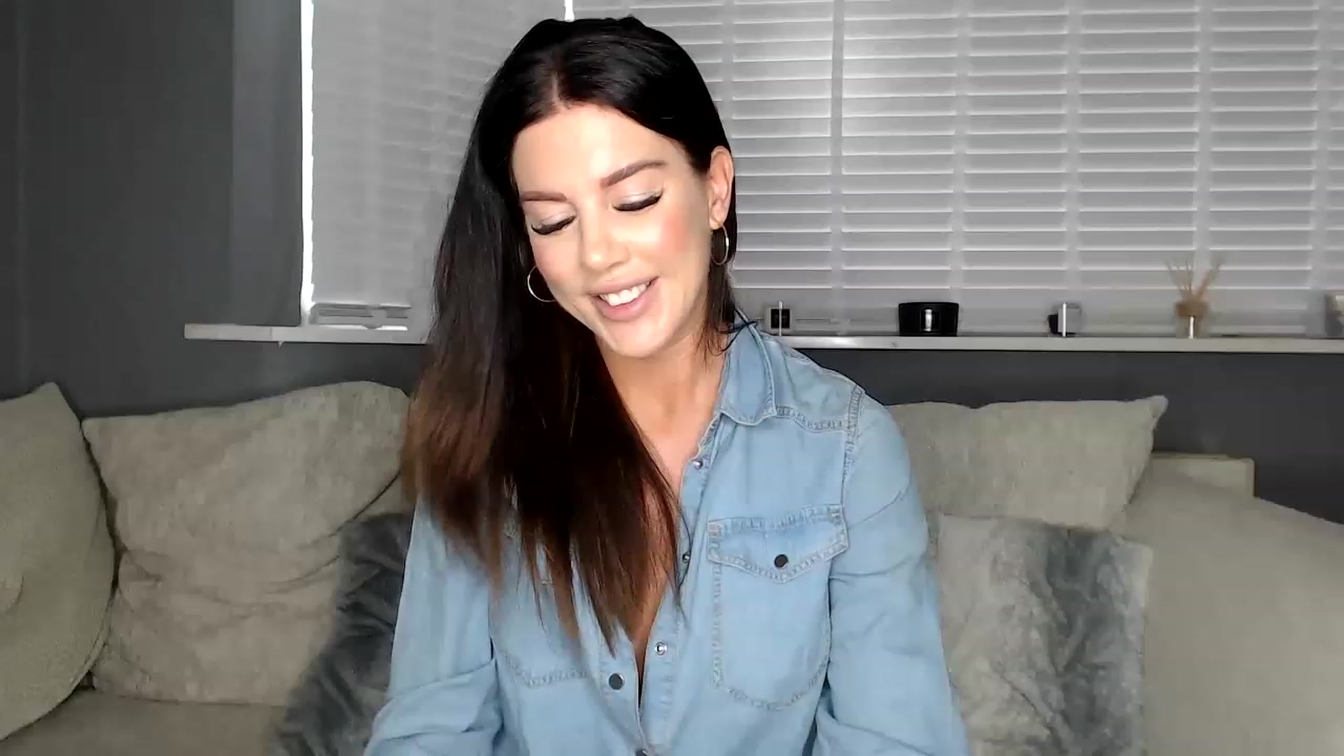 Gallery image thumbnail from LaceysRoom's myfreecams stream on, 07/14/2023, 14:24 image 8 of 20