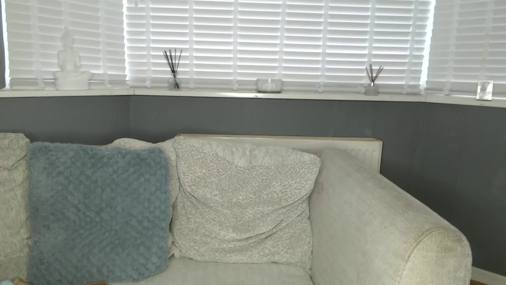 Gallery image thumbnail from LaceysRoom's myfreecams stream on, 10/30/2023, 10:54 image 11 of 20