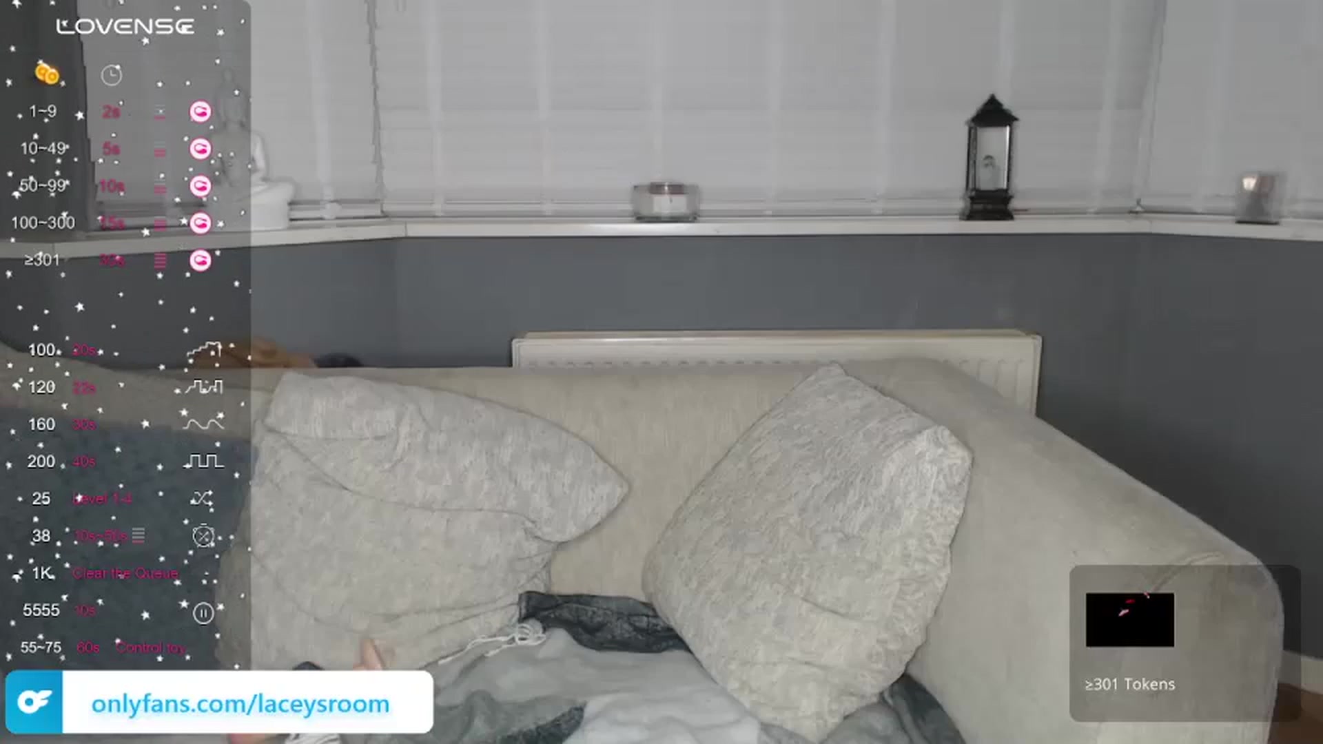 Gallery image thumbnail from LaceysRoom's myfreecams stream on, 12/31/2023, 16:24 image 17 of 20