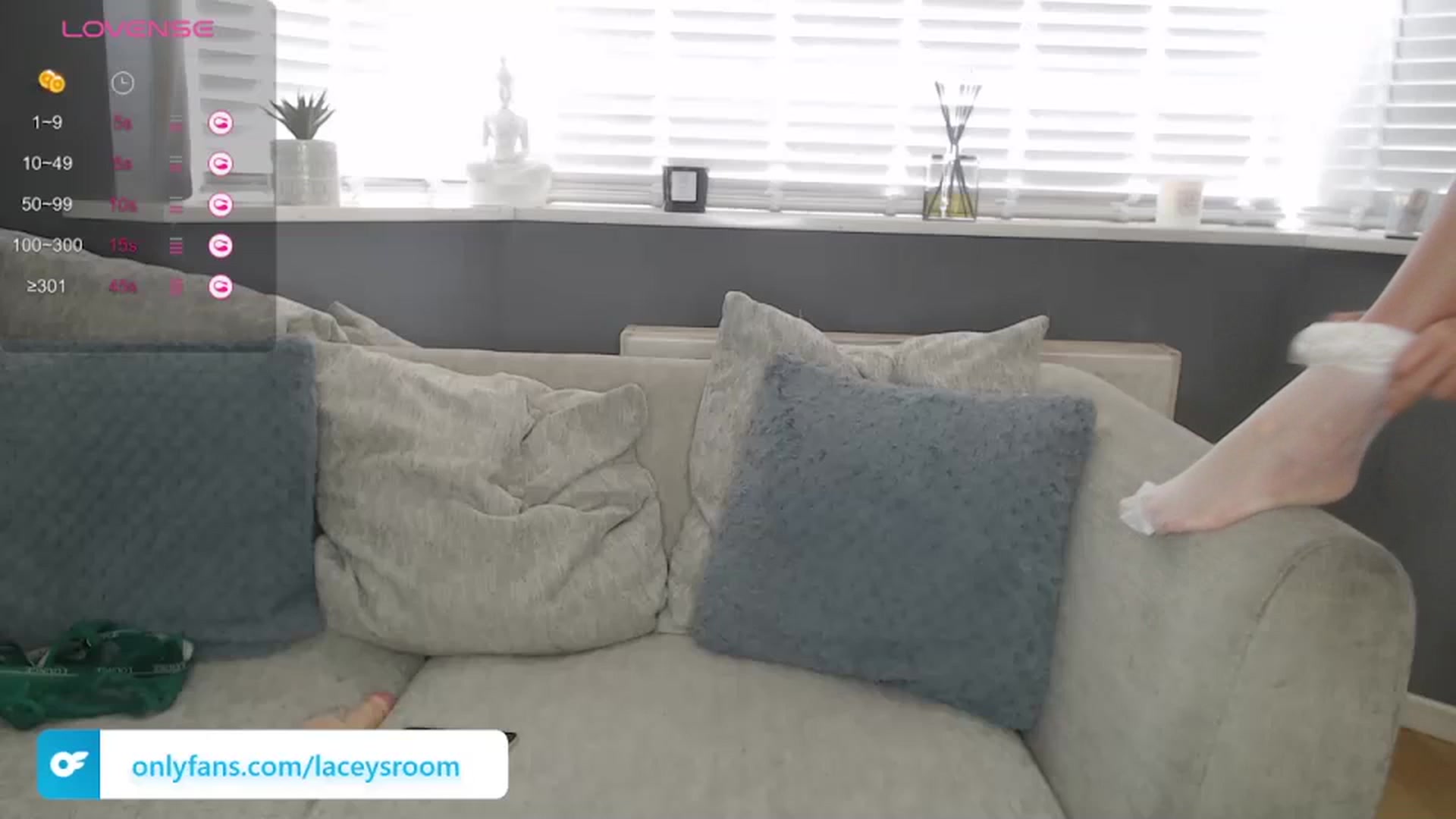 Gallery image thumbnail from LaceysRoom's myfreecams stream on, 05/02/2024, 13:29 image 20 of 20