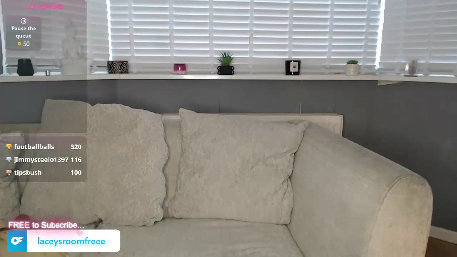 Gallery image thumbnail from LaceysRoom's myfreecams stream on, 07/20/2025, 10:18 image 9 of 20