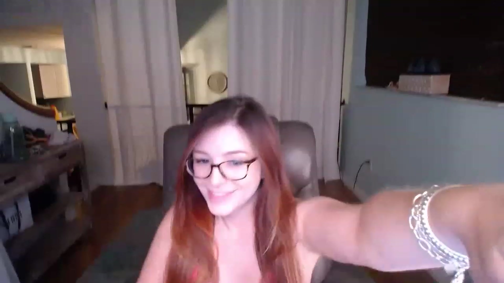 Gallery image thumbnail from LacieLaPlante's myfreecams stream on, 05/18/2023, 01:48 image 5 of 20