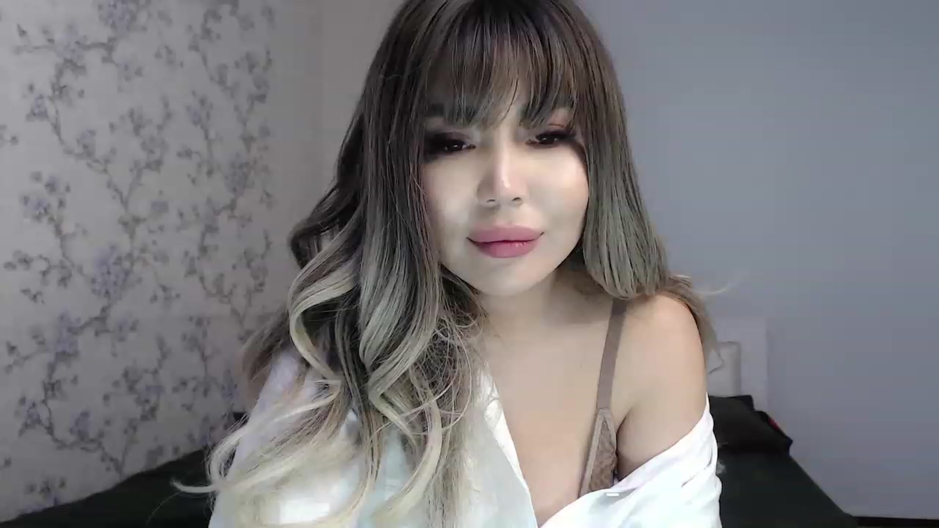 Gallery image thumbnail from LacyKim's myfreecams stream on, 11/19/2022, 13:54 image 2 of 20