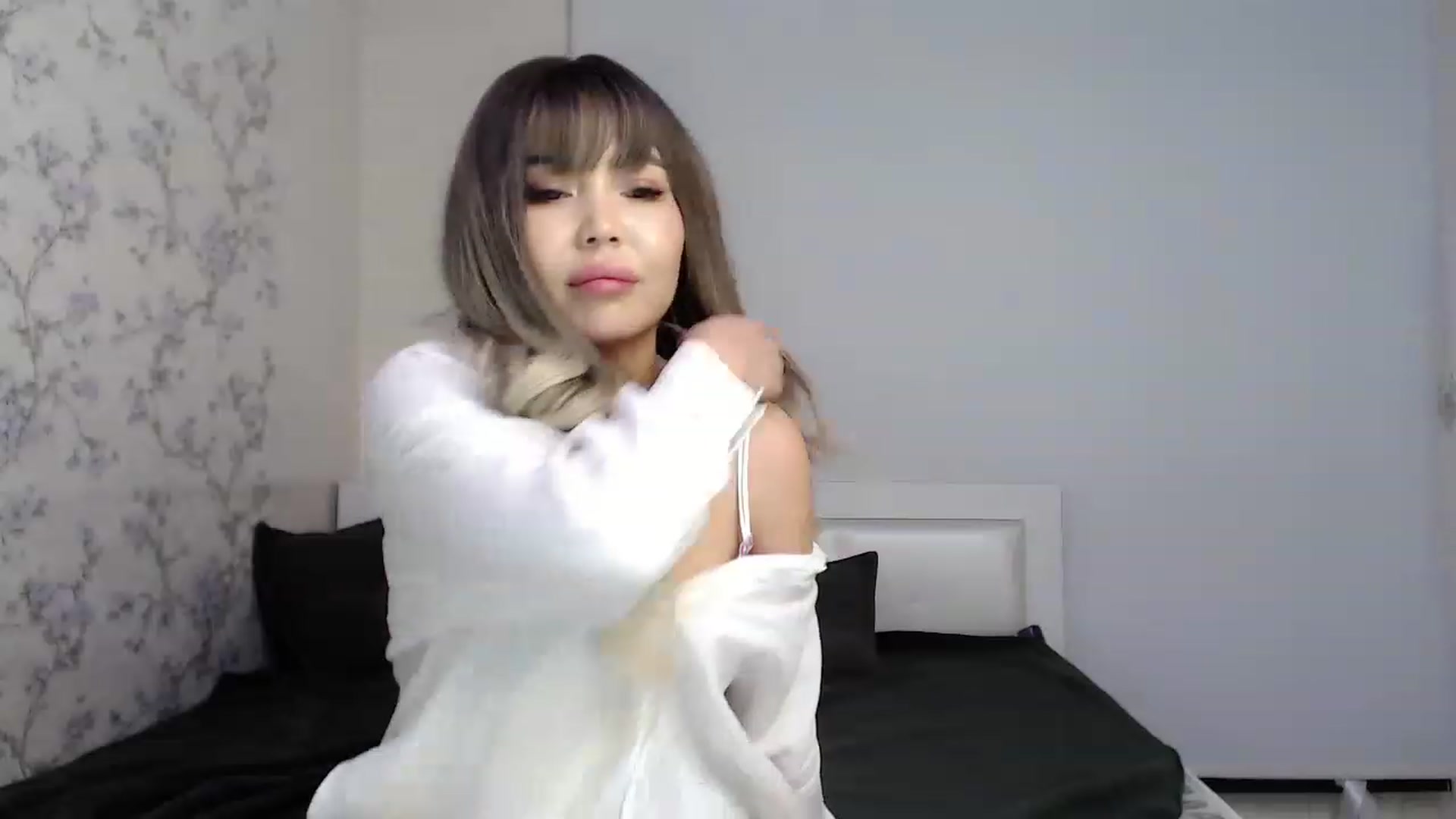 Gallery image thumbnail from LacyKim's myfreecams stream on, 11/28/2022, 13:36 image 16 of 20