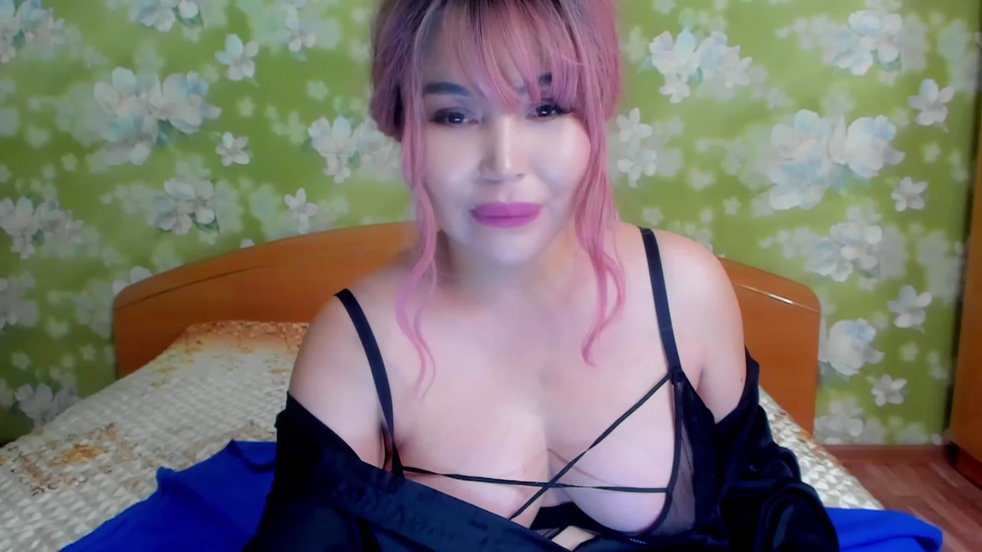 Gallery image thumbnail from LacyKim's myfreecams stream on, 07/20/2023, 14:50 image 3 of 20