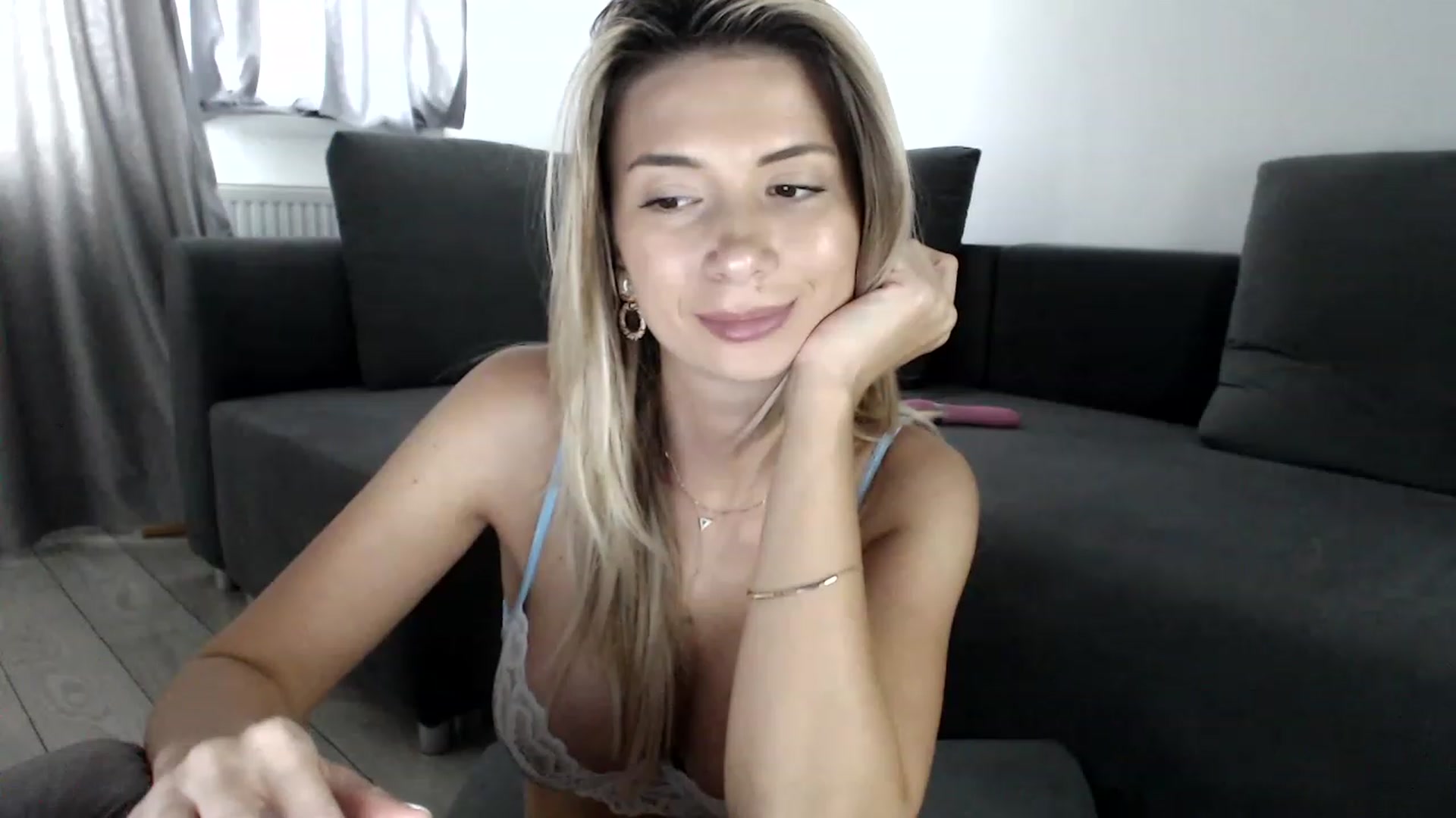 Gallery image thumbnail from LaddyAnn's myfreecams stream on, 12/08/2022, 11:15 image 15 of 20