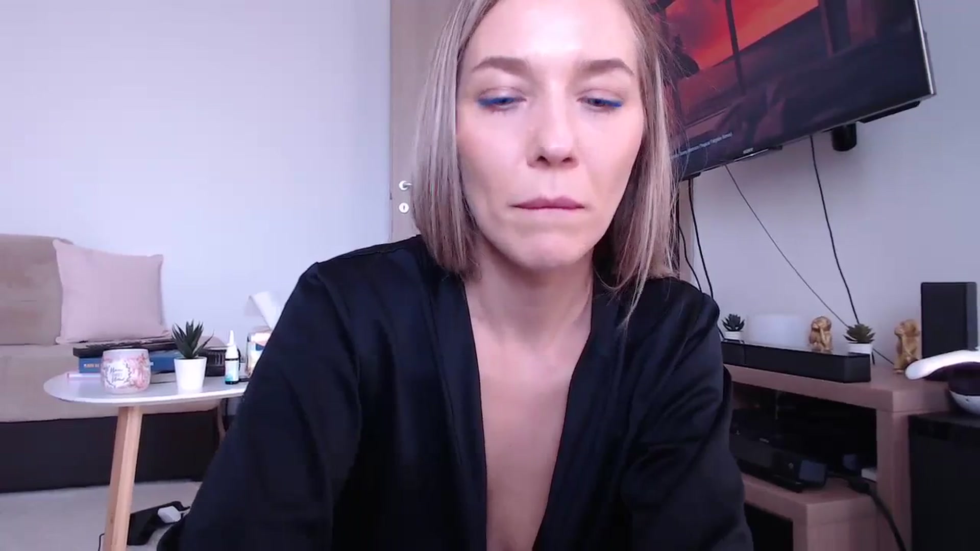 Gallery image thumbnail from LadyAH's myfreecams stream on, 10/13/2023, 09:50 image 18 of 20