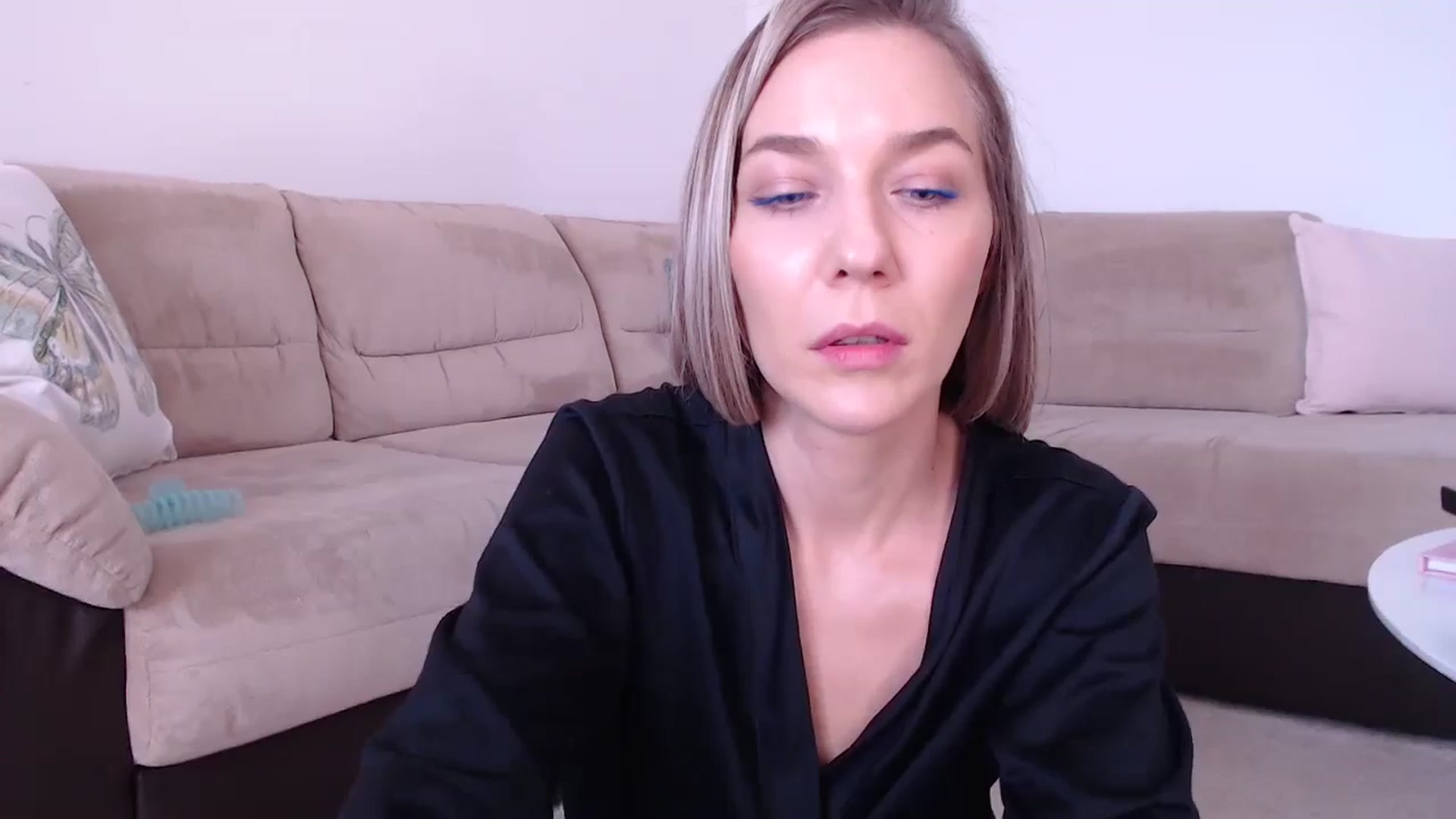 Gallery image thumbnail from LadyAH's myfreecams stream on, 10/13/2023, 09:50 image 2 of 20