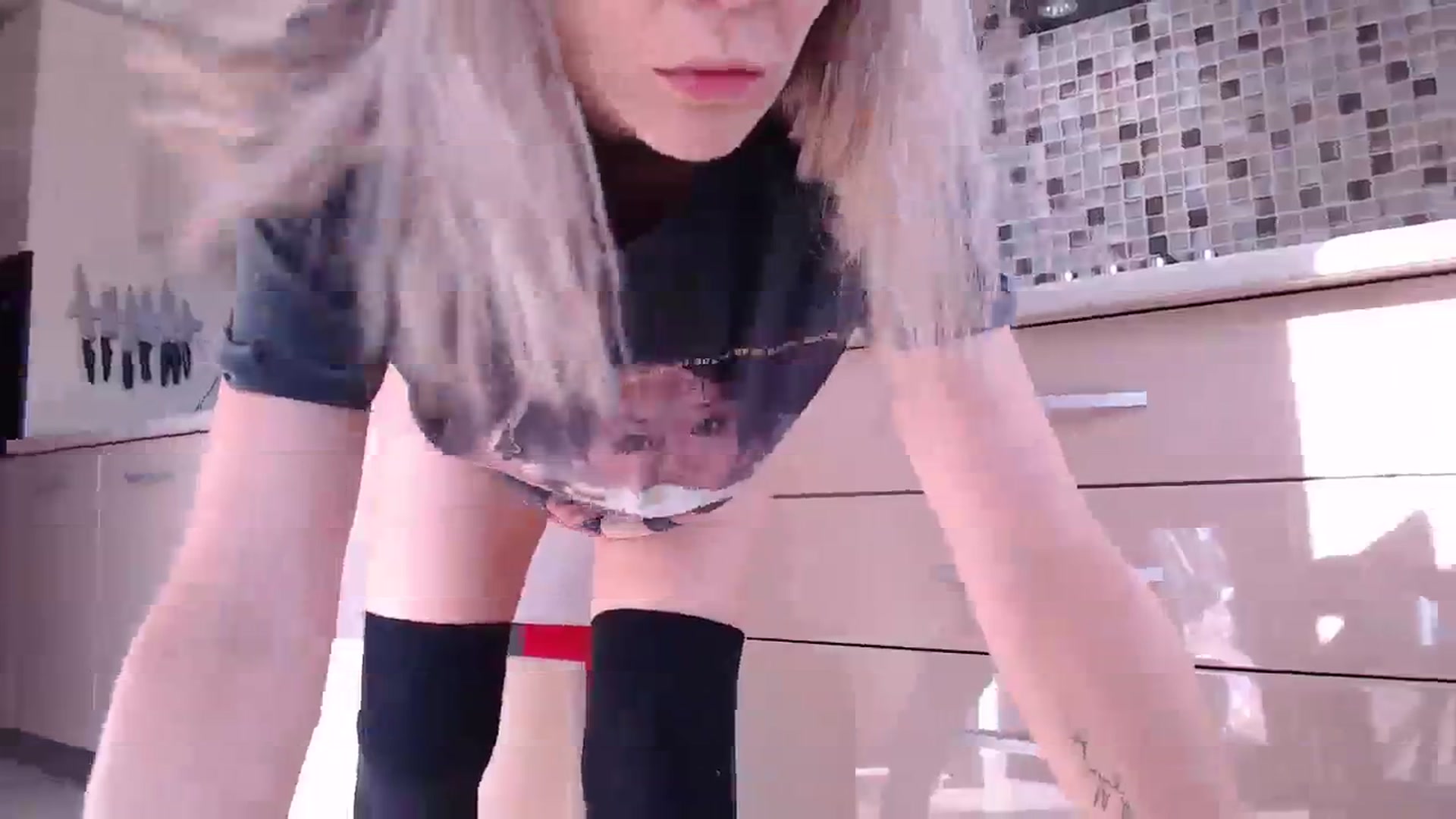 Gallery image thumbnail from LadyAH's myfreecams stream on, 10/15/2023, 09:31 image 12 of 20
