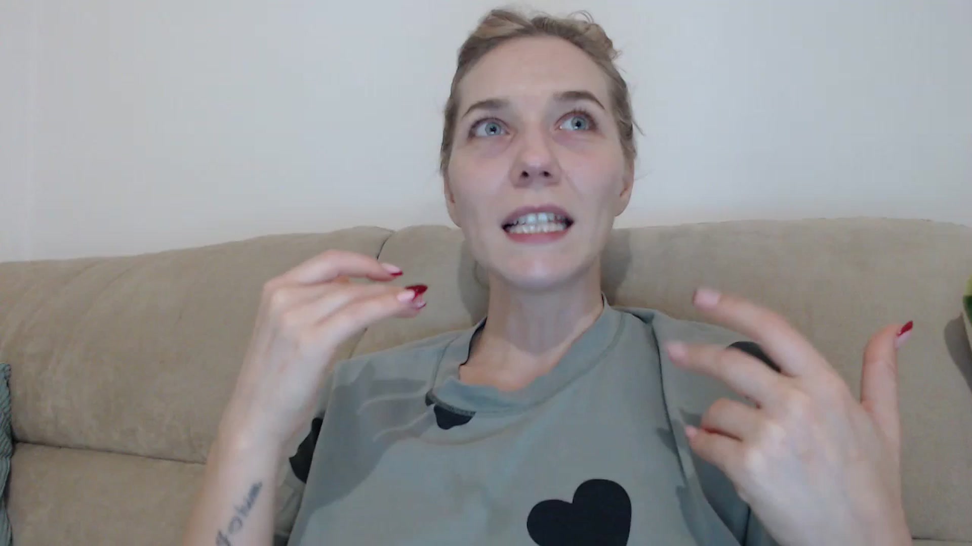 Gallery image thumbnail from LadyAH's myfreecams stream on, 11/08/2023, 18:34 image 1 of 20