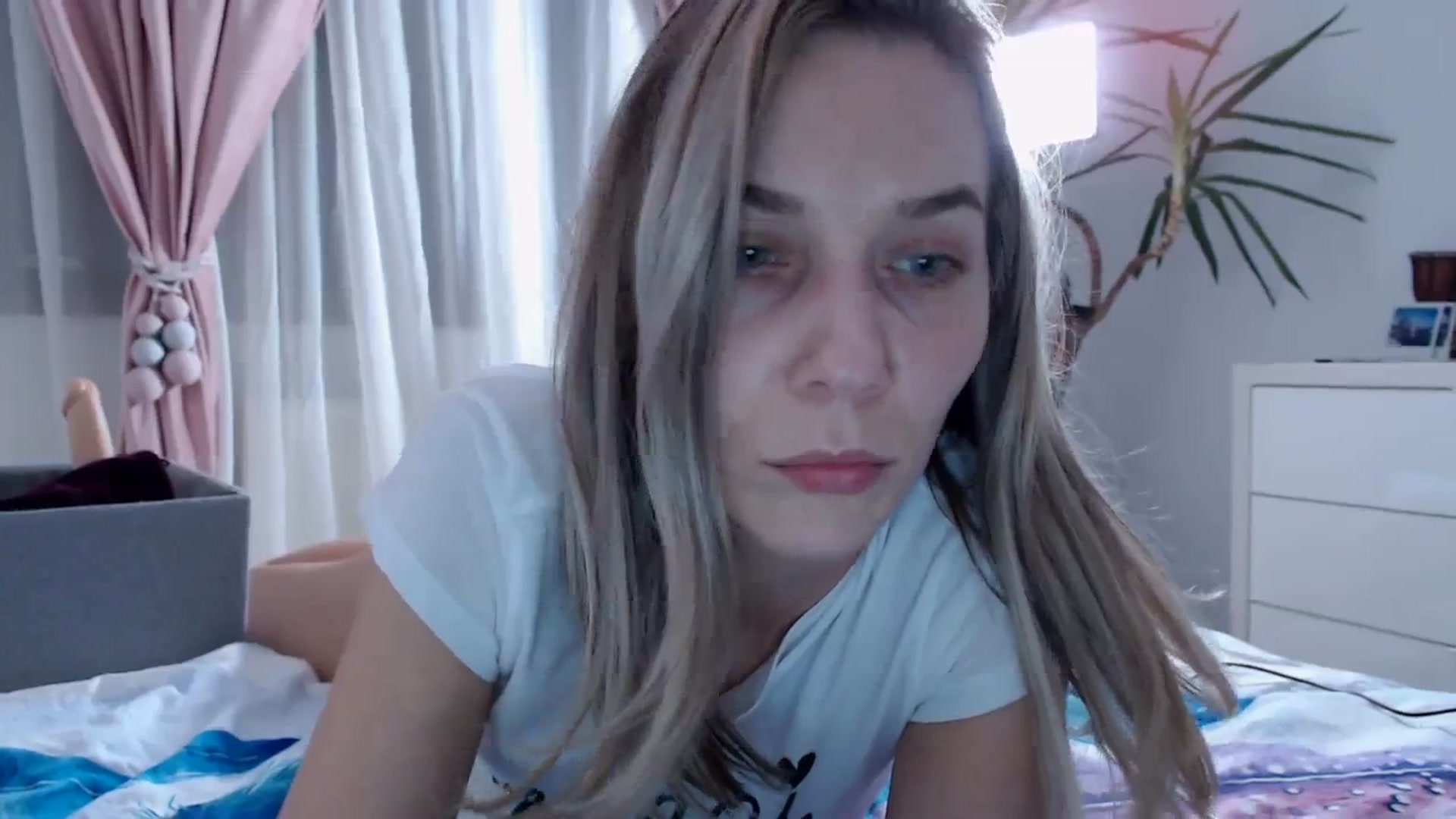 Gallery image thumbnail from LadyAH's myfreecams stream on, 11/18/2023, 16:31 image 11 of 20