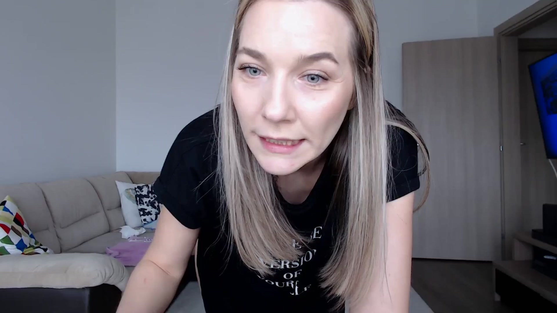 Gallery image thumbnail from LadyAH's myfreecams stream on, 01/06/2024, 13:48 image 3 of 20
