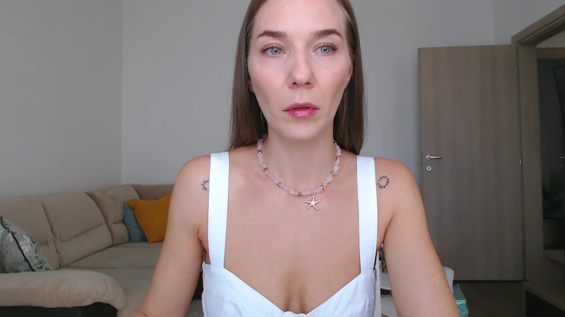 Gallery image thumbnail from LadyAH's myfreecams stream on, 09/16/2025, 09:37 image 1 of 20